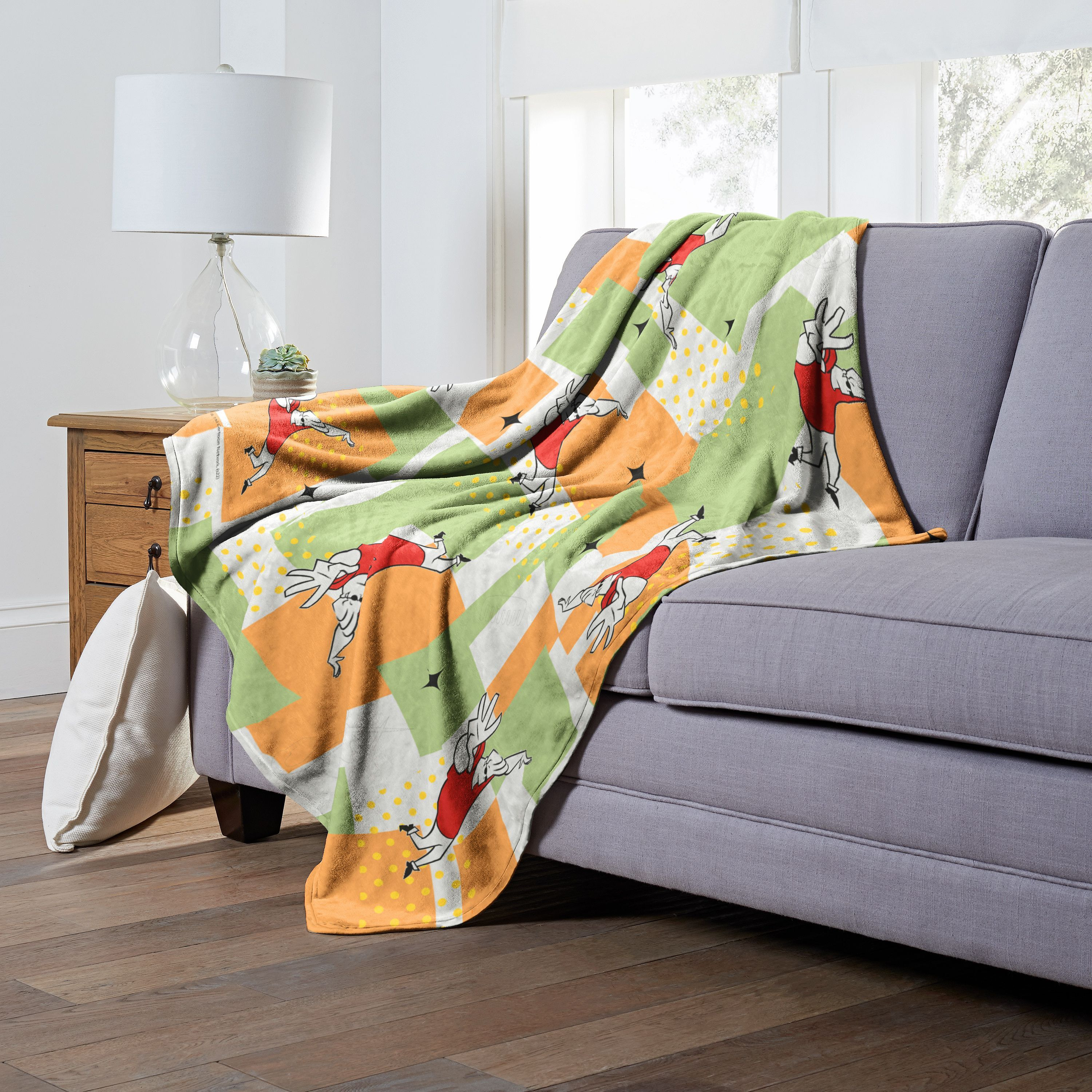 cartoon Networks Johnny Bravo Silk Touch Throw Blanket, 50 x 60, Johnnys Moves(D0102H21Q8Y)