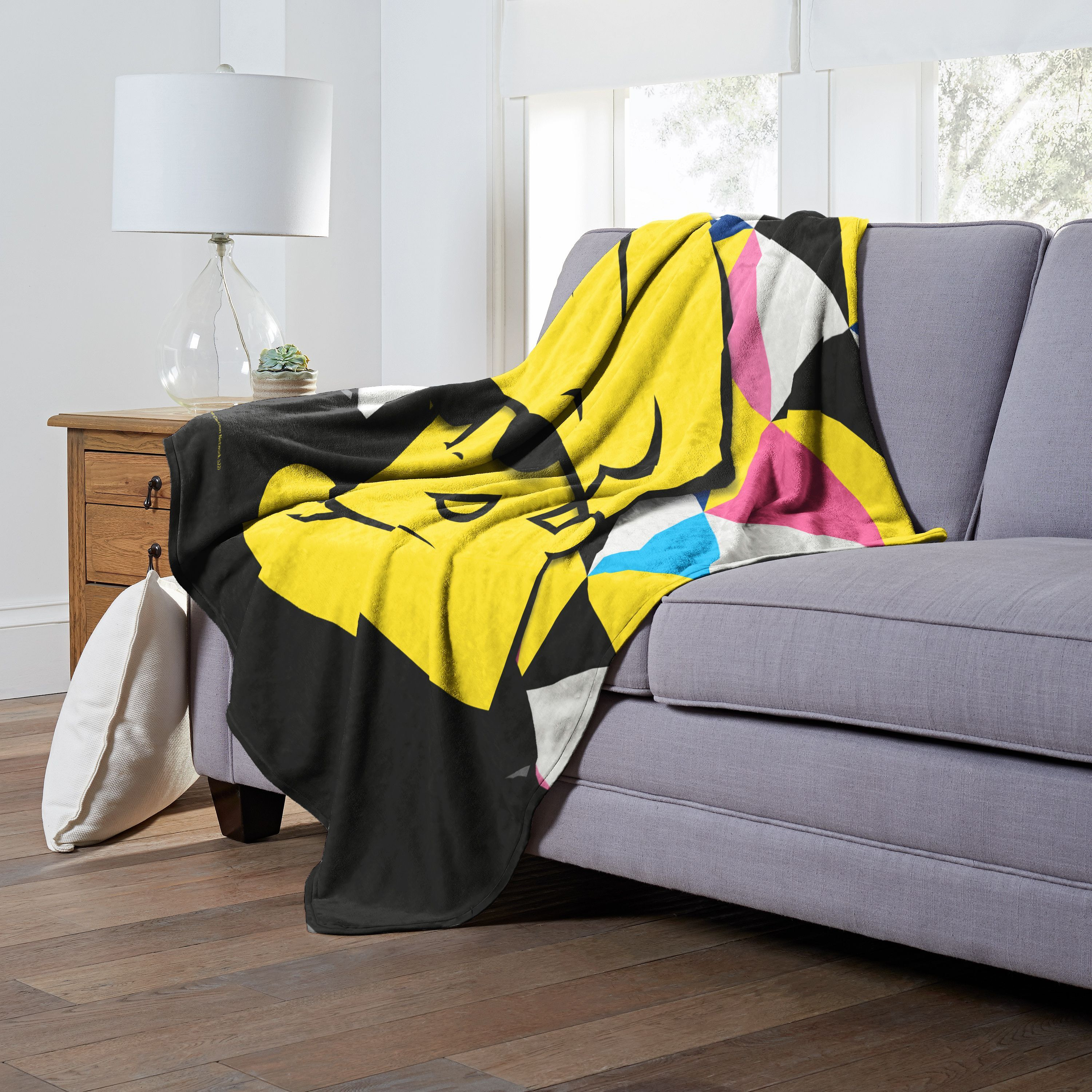 cartoon Networks Johnny Bravo Silk Touch Throw Blanket, 50 x 60, geometric Johnny(D0102H21QL7)