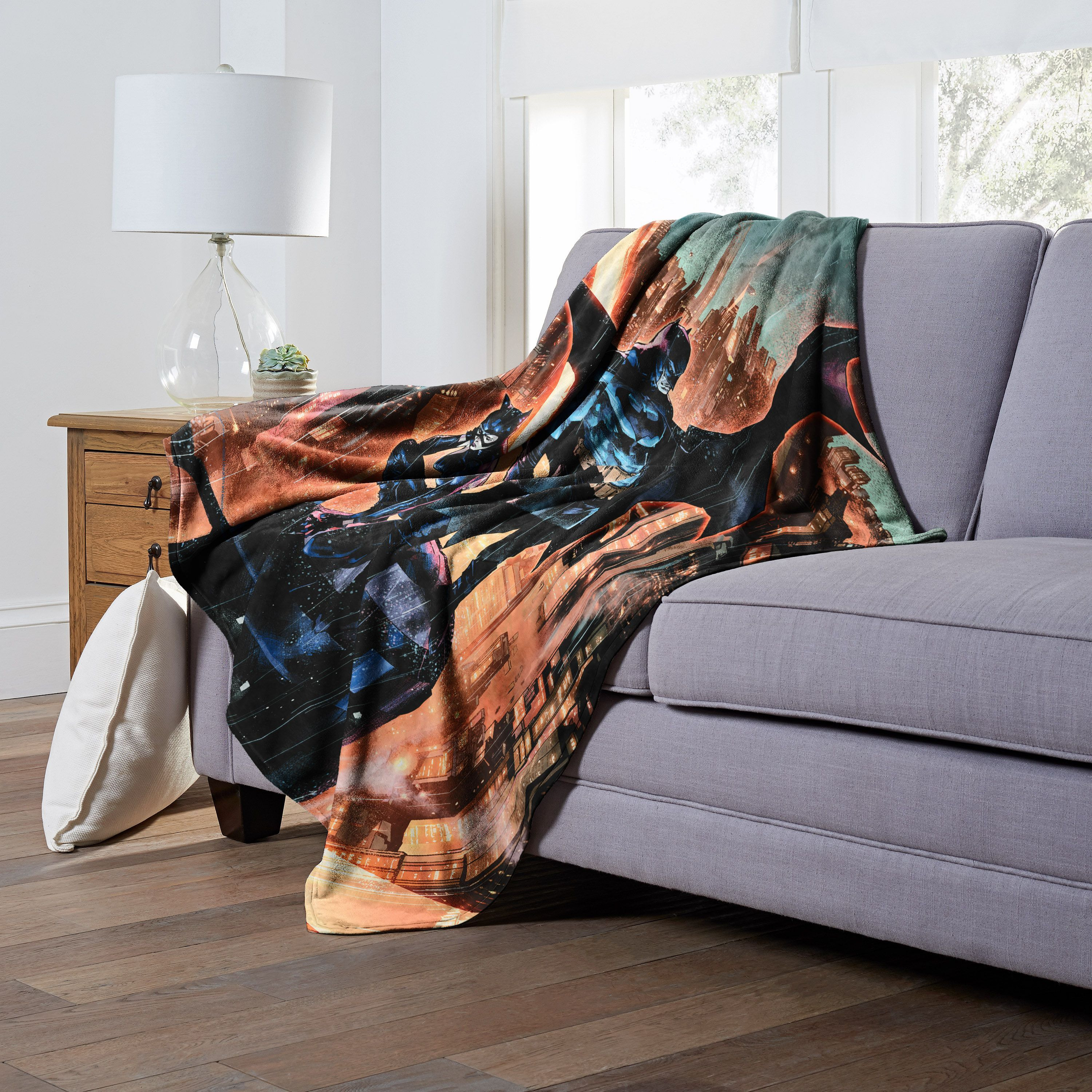 Dc comics Batman Silk Touch Throw Blanket, 50 x 60, Above the city(D0102H21gDY)