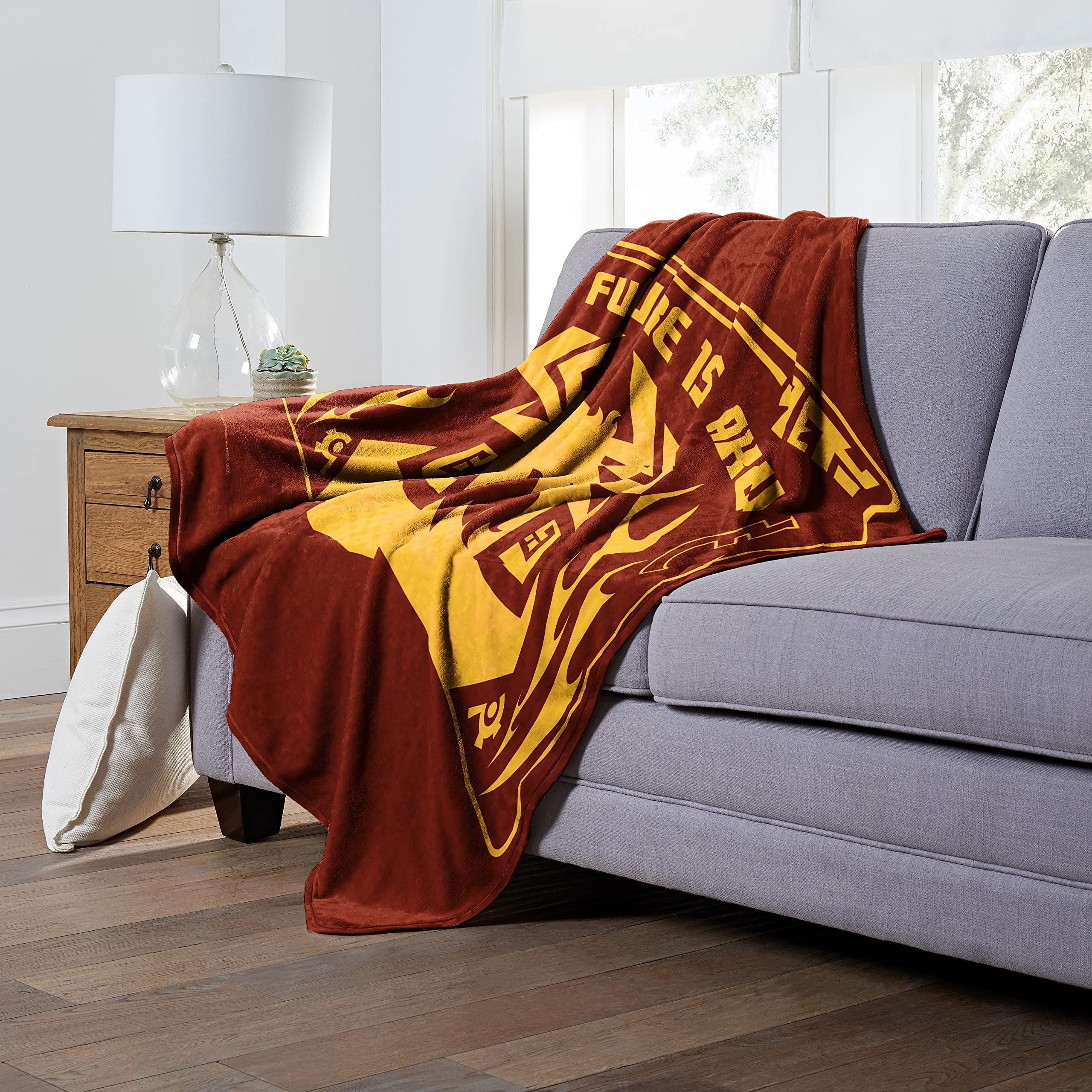cartoon Networks Samurai Jack Silk Touch Throw Blanket, 50 x 60, Future is Aku(D0102H21QZA)
