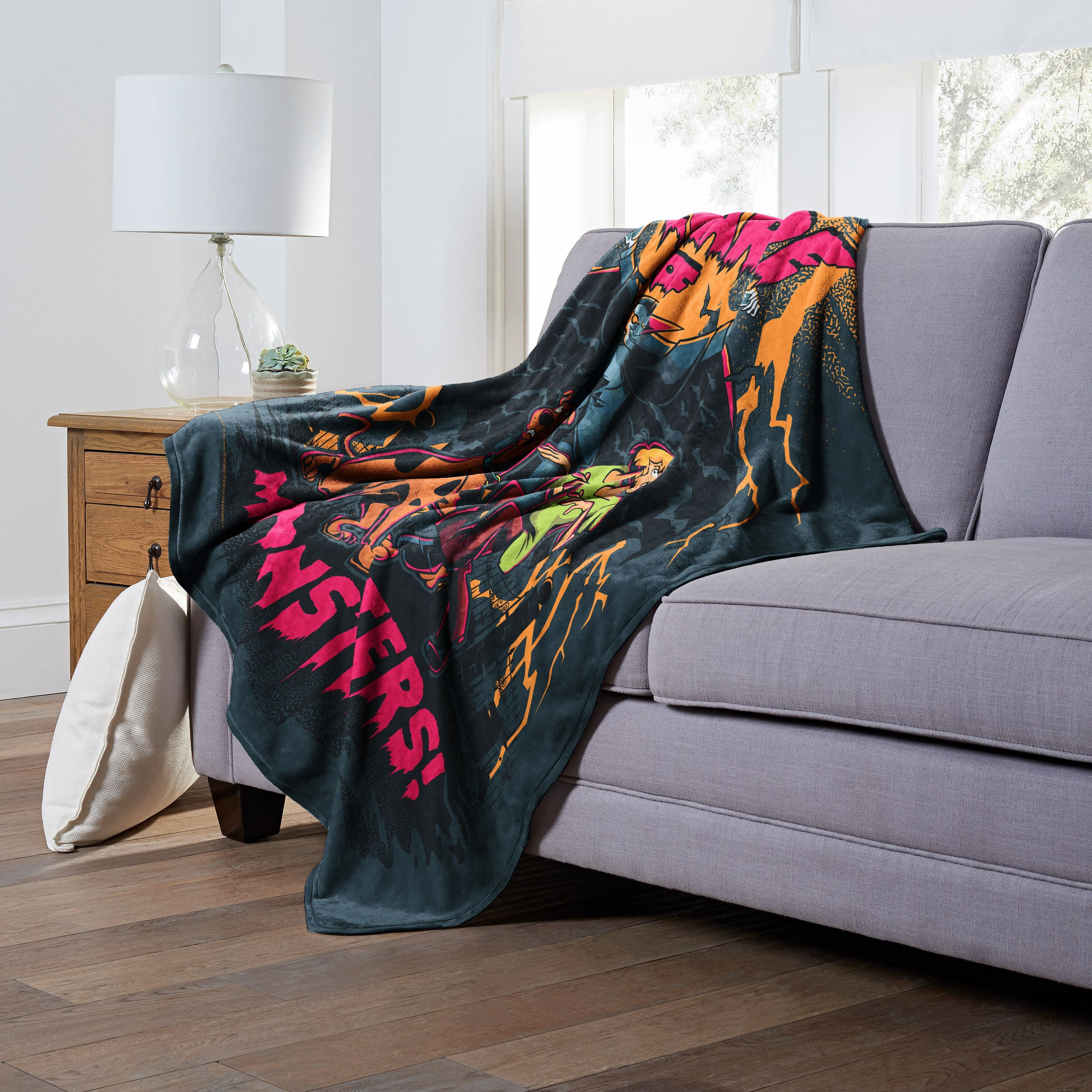 Warner Bros Scooby-Doo Silk Touch Throw Blanket, 50 x 60, Beware of Monsters(D0102H21gQY)