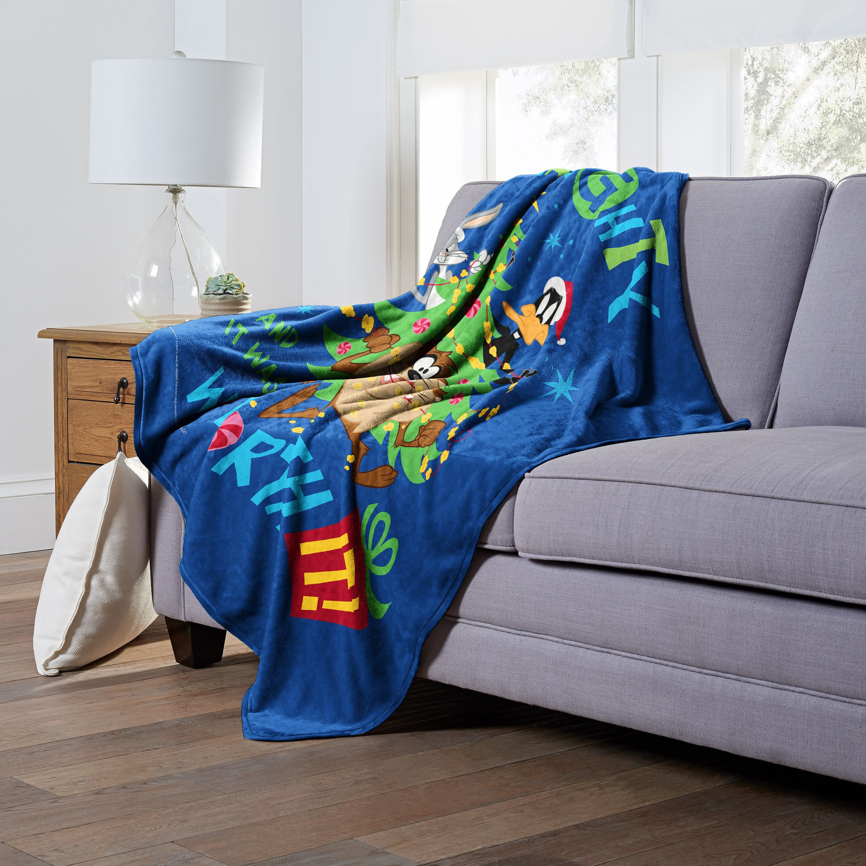 Warner Bros Looney Tunes Silk Touch Throw Blanket, 50 x 60, Naught and Worth It(D0102H21LRA)