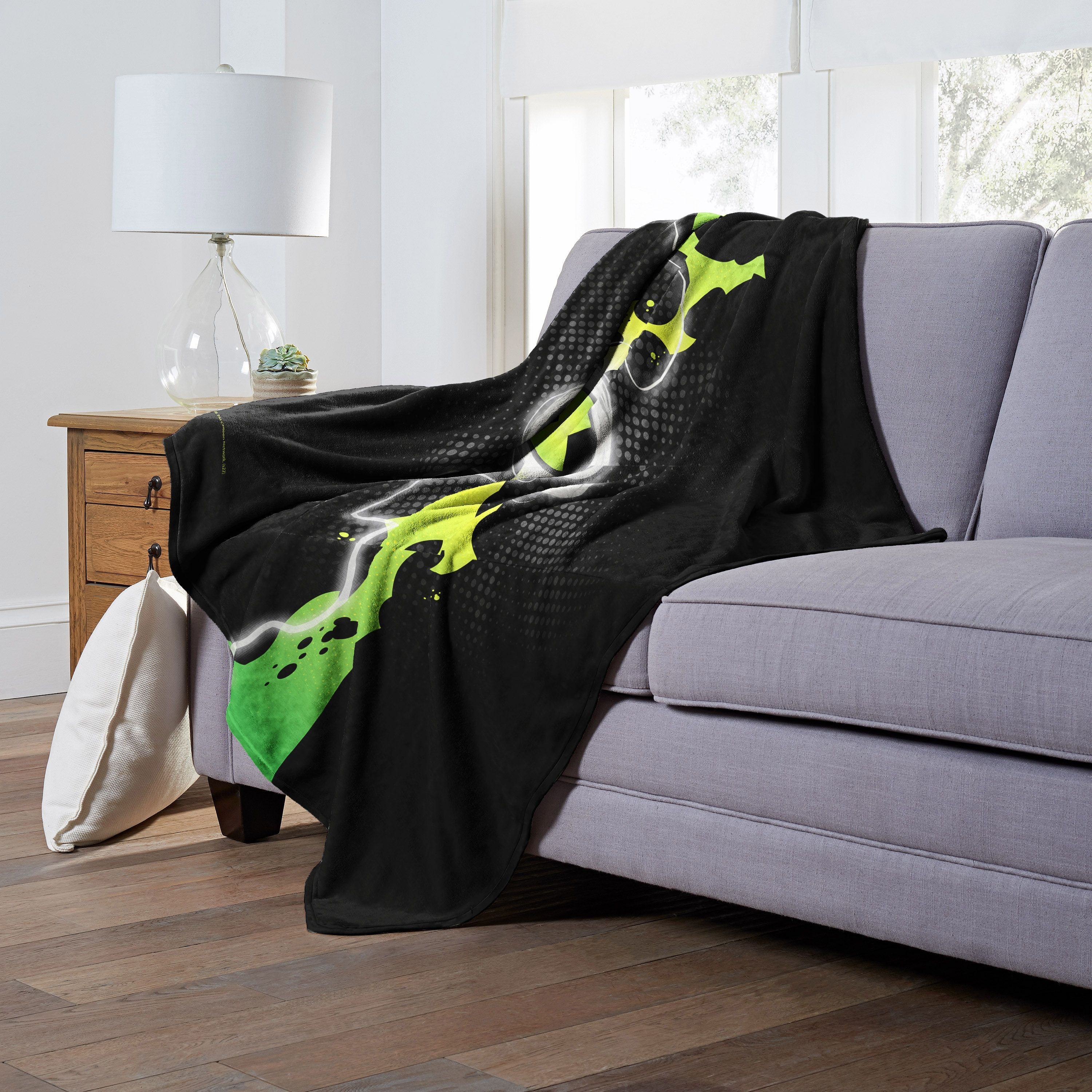 cartoon Networks Ben 10 Silk Touch Throw Blanket, 50 x 60, Alien Power(D0102H21LXg)