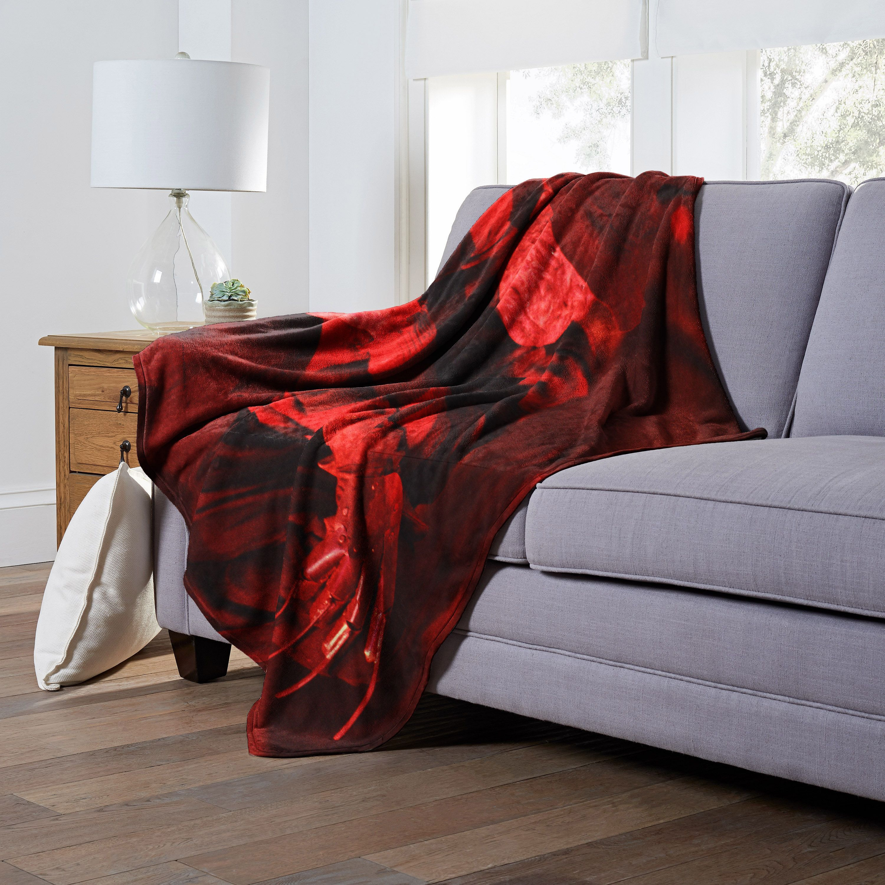 A Nightmare on Elm Street Silk Touch Throw Blanket, 50 x 60, Hellish glow(D0102H21gHA)