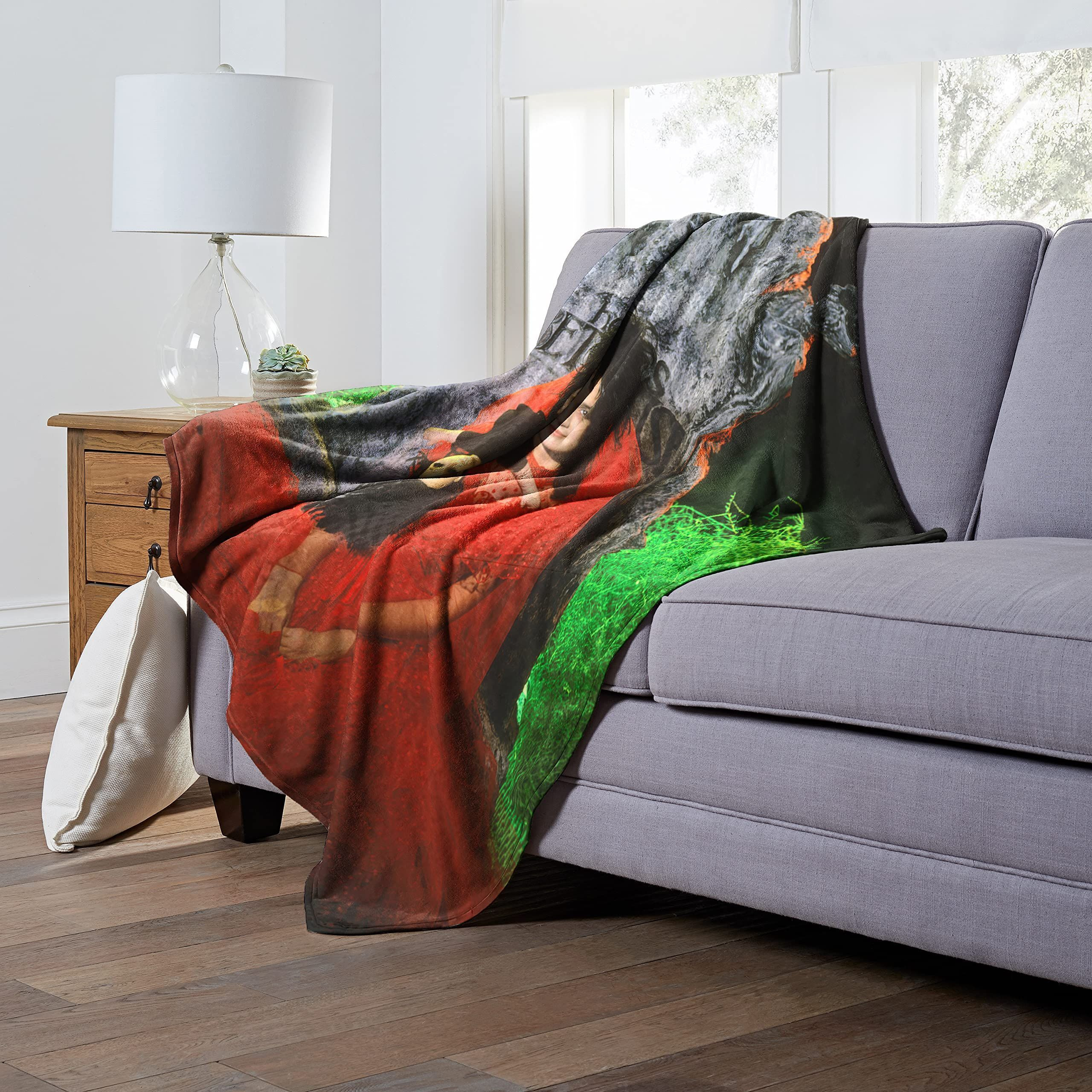 Beetlejuice Silk Touch Throw Blanket, 50 x 60, Here Lies Beetlejuice(D0102H21LBg)