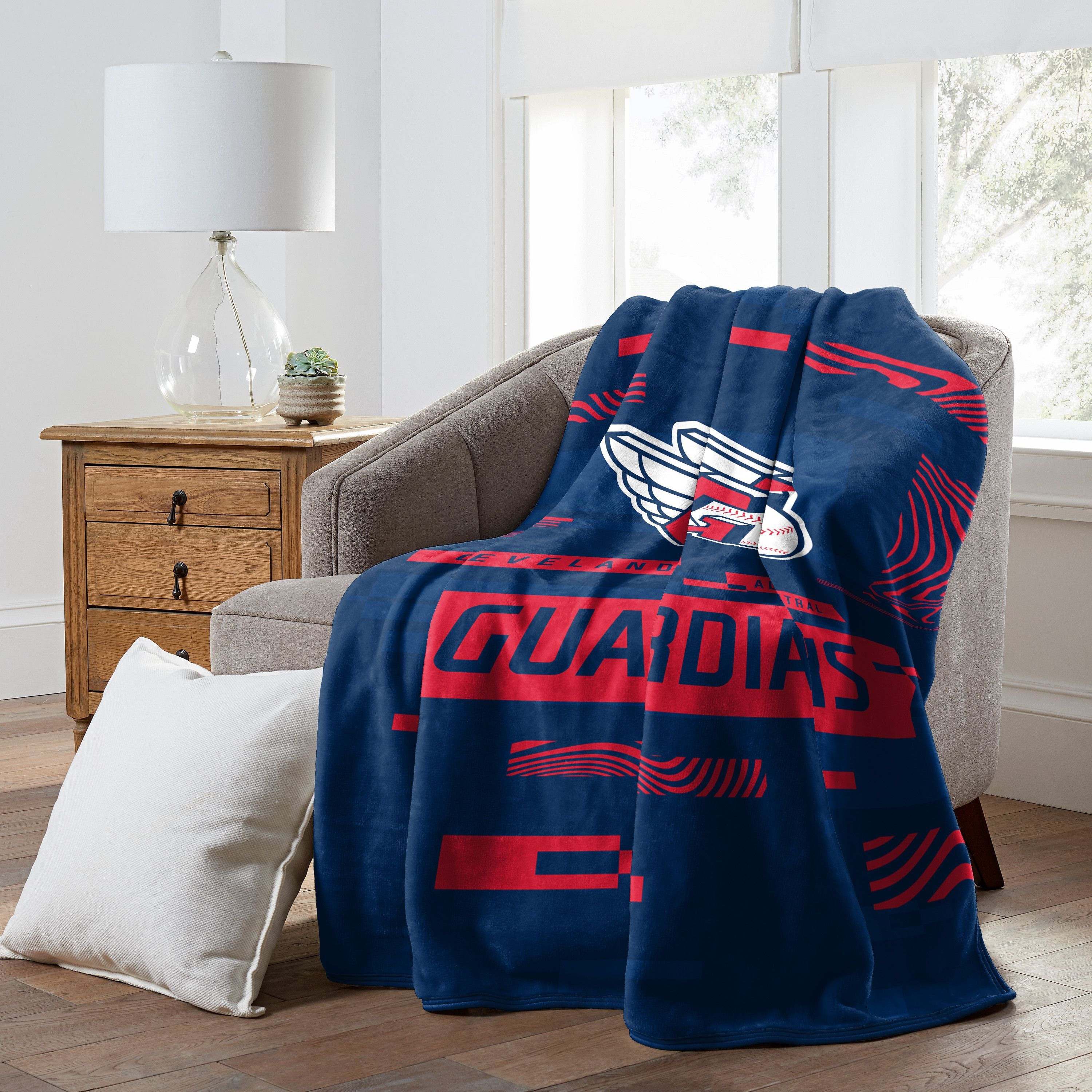 gUARDIANS OFFIcIAL MLB Digitize Raschel Throw Blanket 60 x 80(D0102H94BQW)