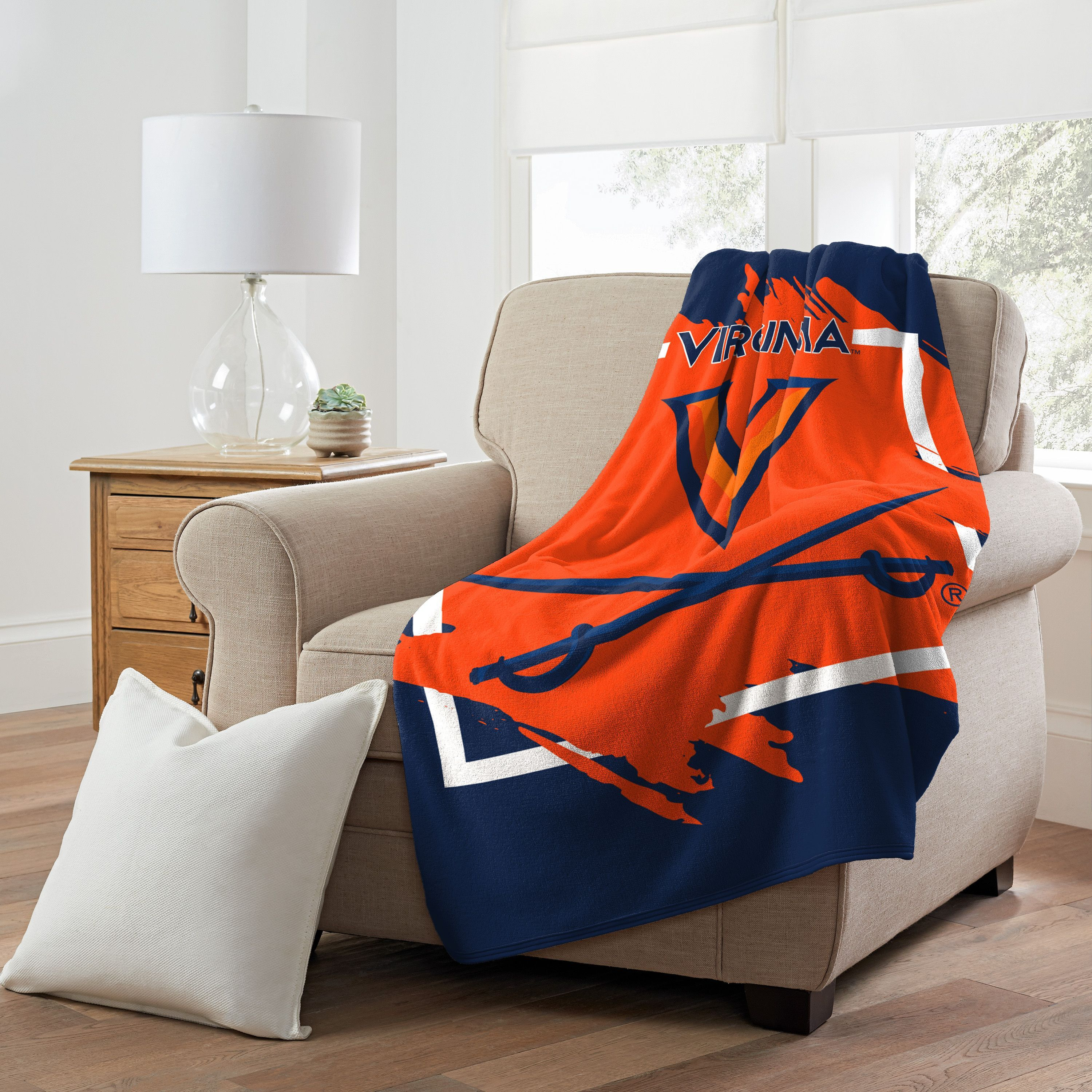 VIRgINIA OFFIcIAL NcAA Halftone Micro Raschel Throw Blanket 46 x 60(D0102H942VW)