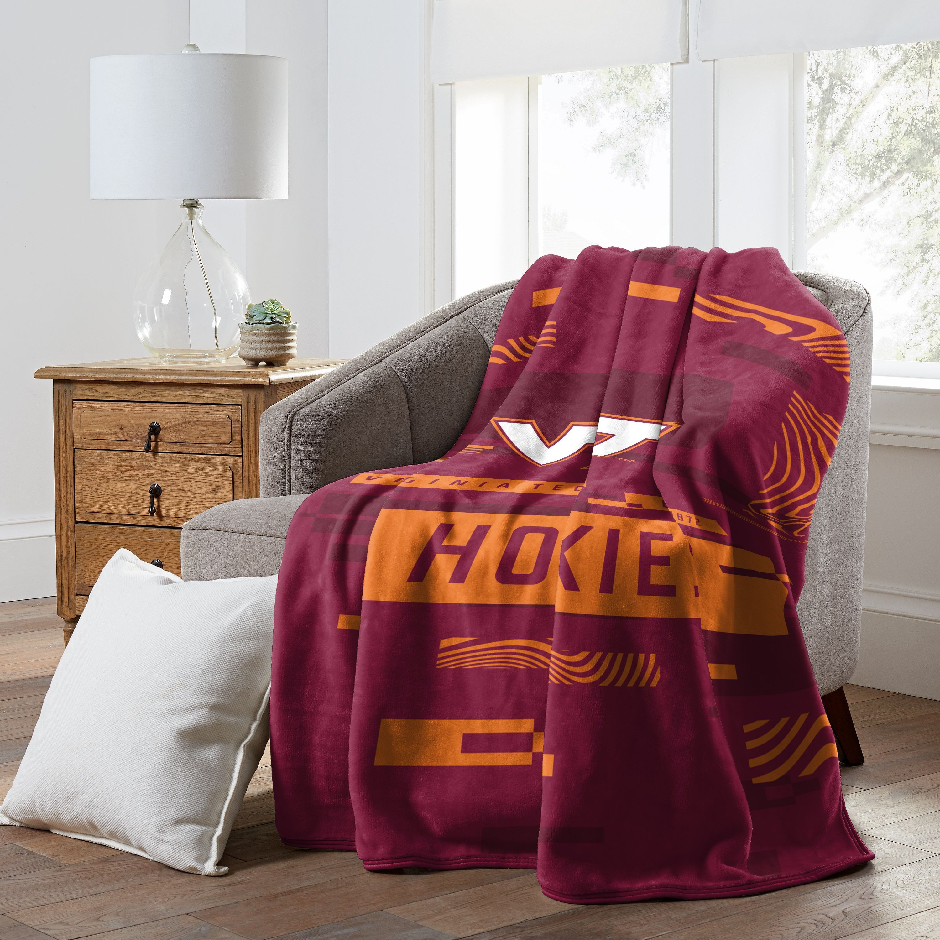 VIRgINIA TEcH OFFIcIAL NcAA Digitize Raschel Throw Blanket 60 x 80(D0102H94gDY)