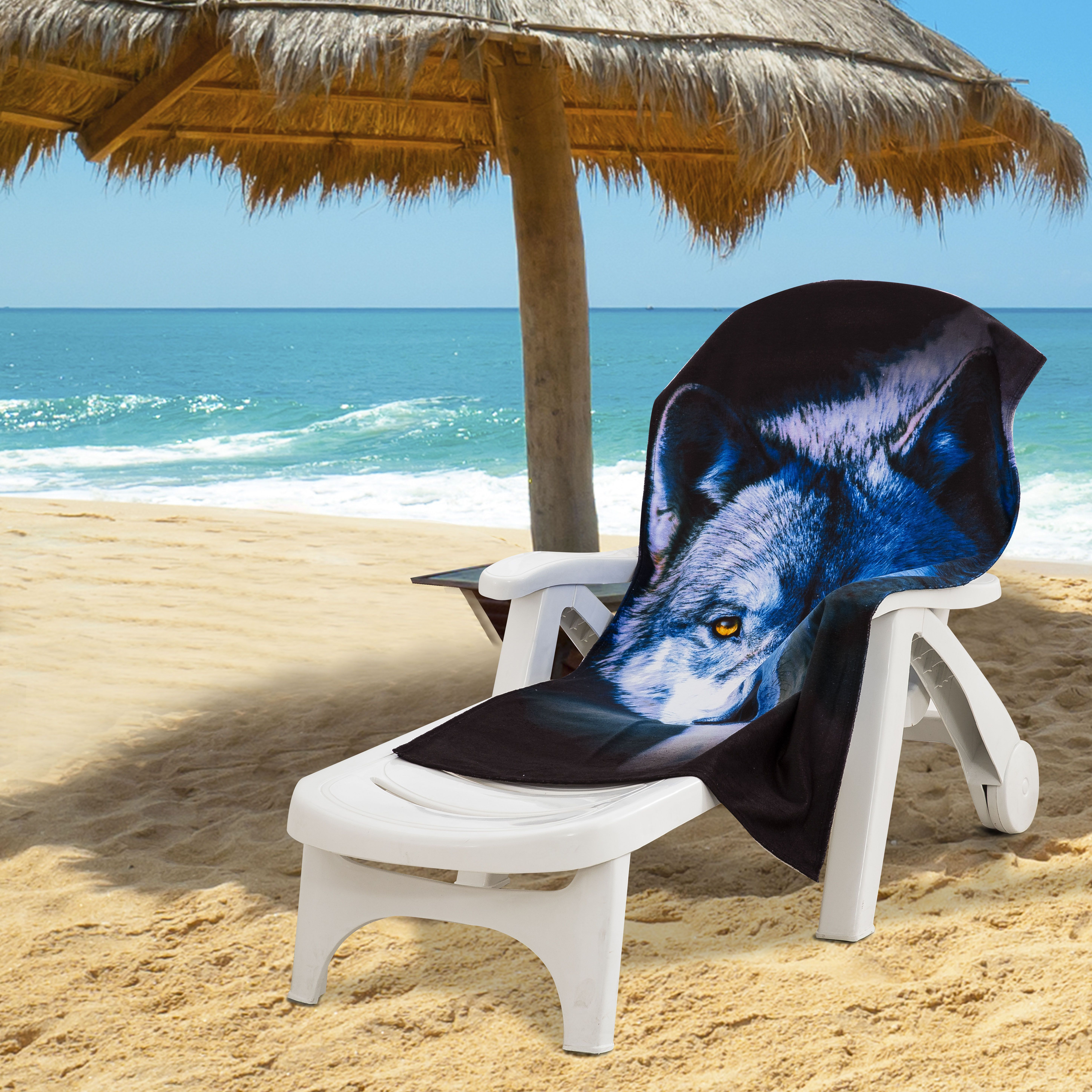 Wolf Stare Beach Towel  30" x 60"(D0102H94CQG.)