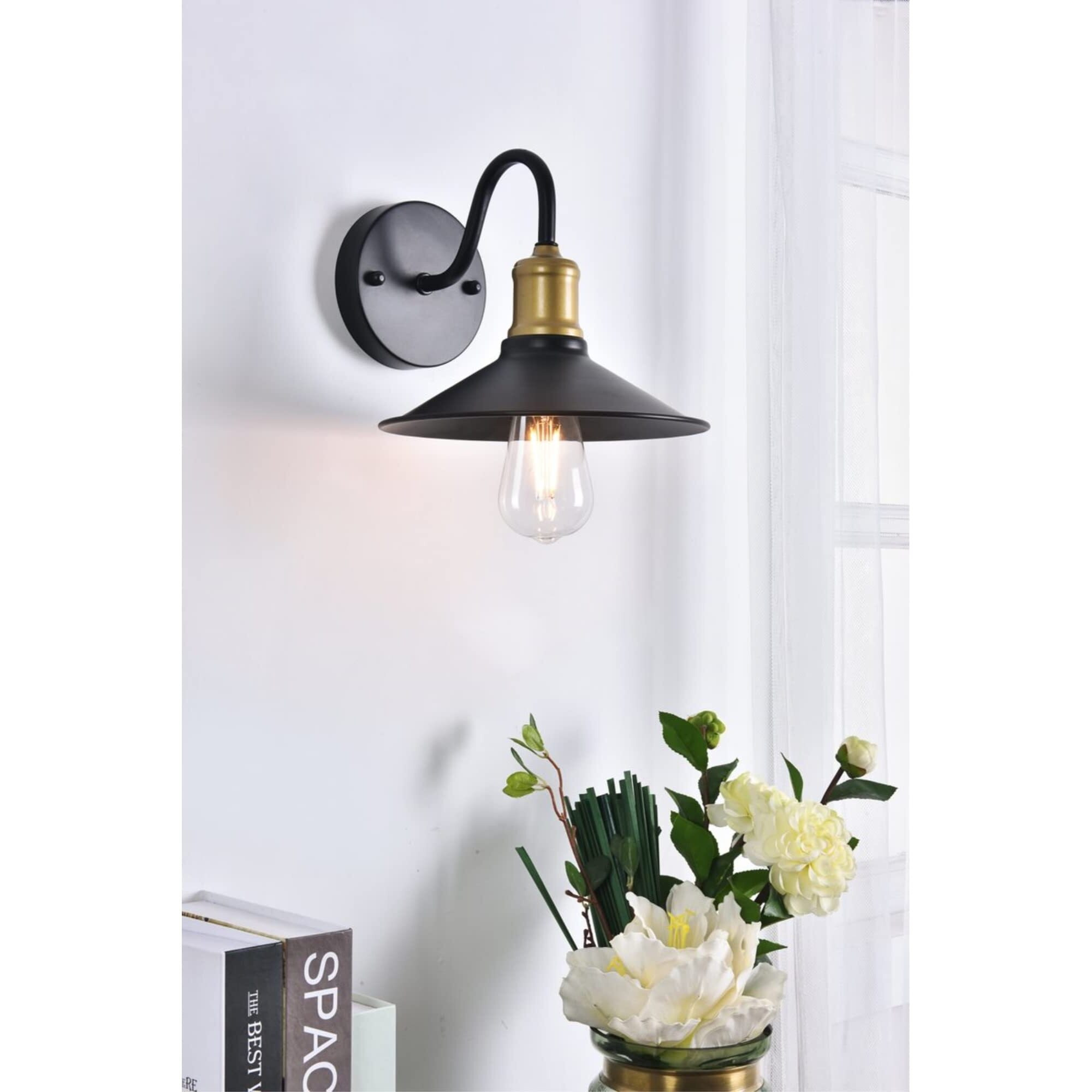 Etude 1 light brass and black Wall Sconce