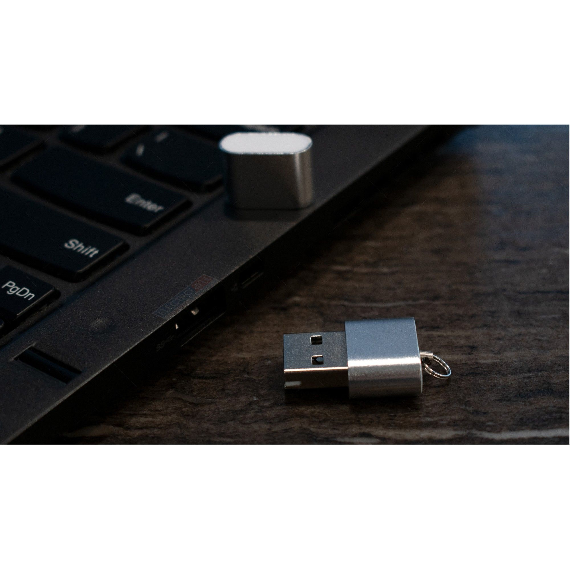 Steel Keychain Memory Card Reader for Protected Data Transfer on Mac & Windows