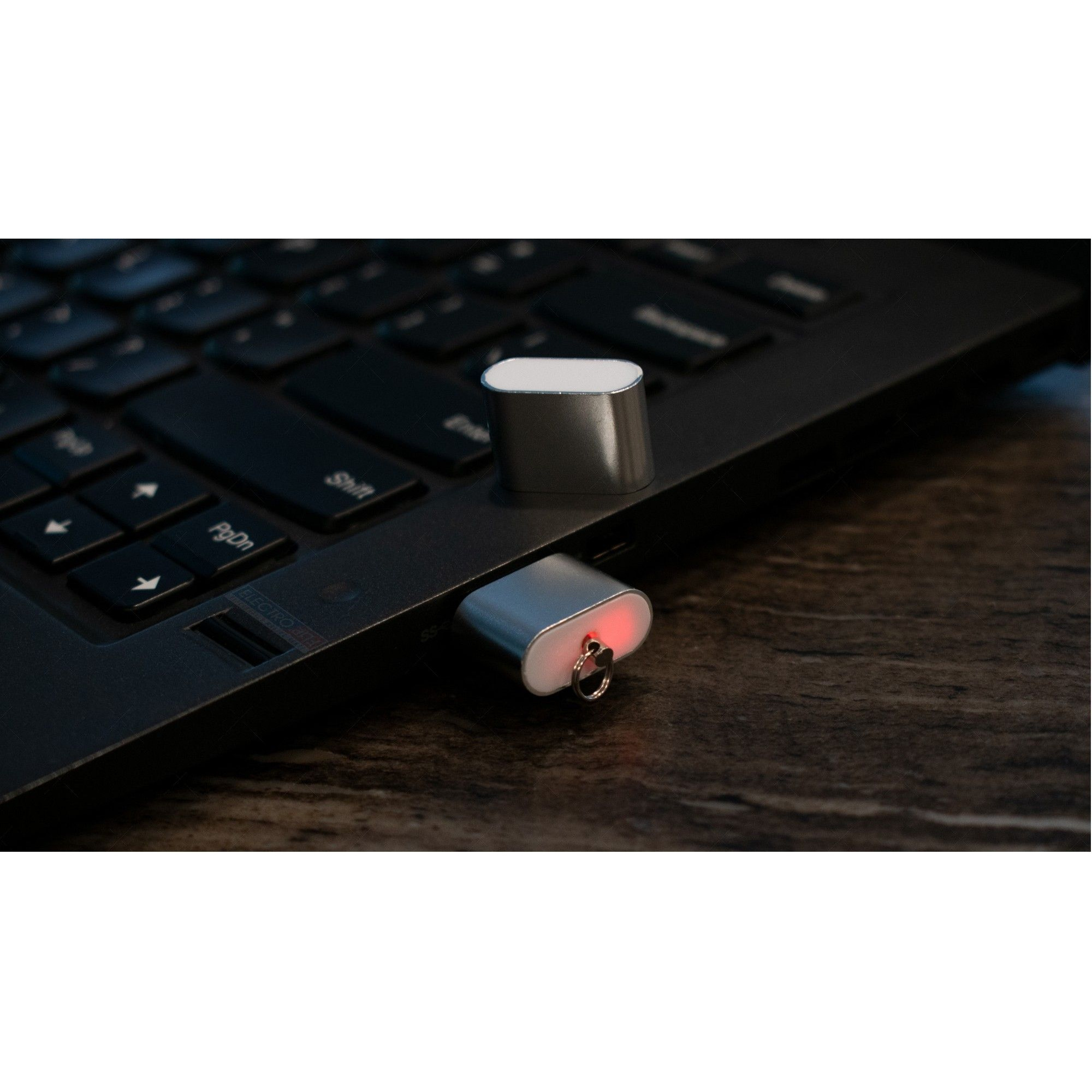 USB TF / Transflash Card Reader Aluminum Construction High-Speed Transfer