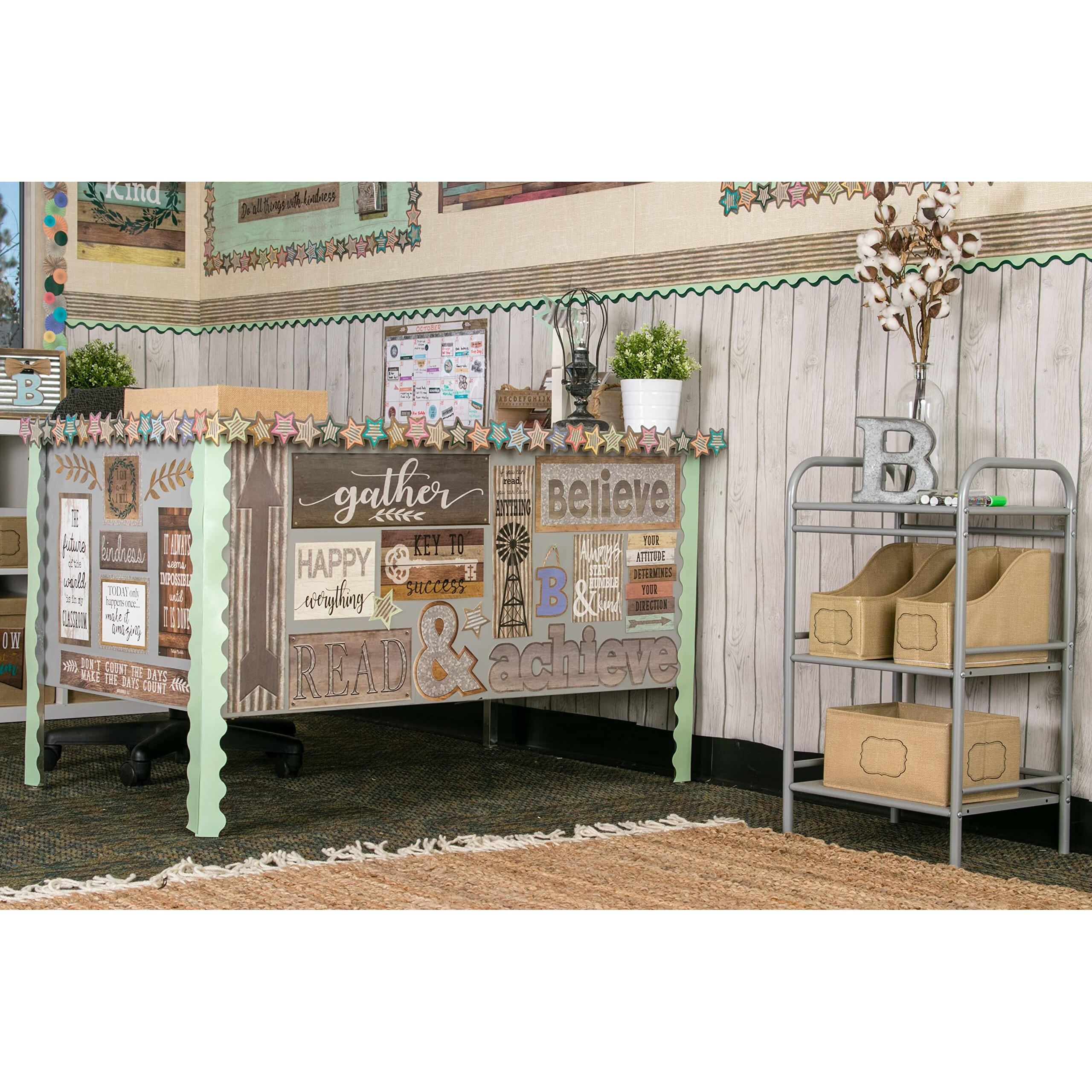 MINT GREEN SCALLOPED BORDER TRIM