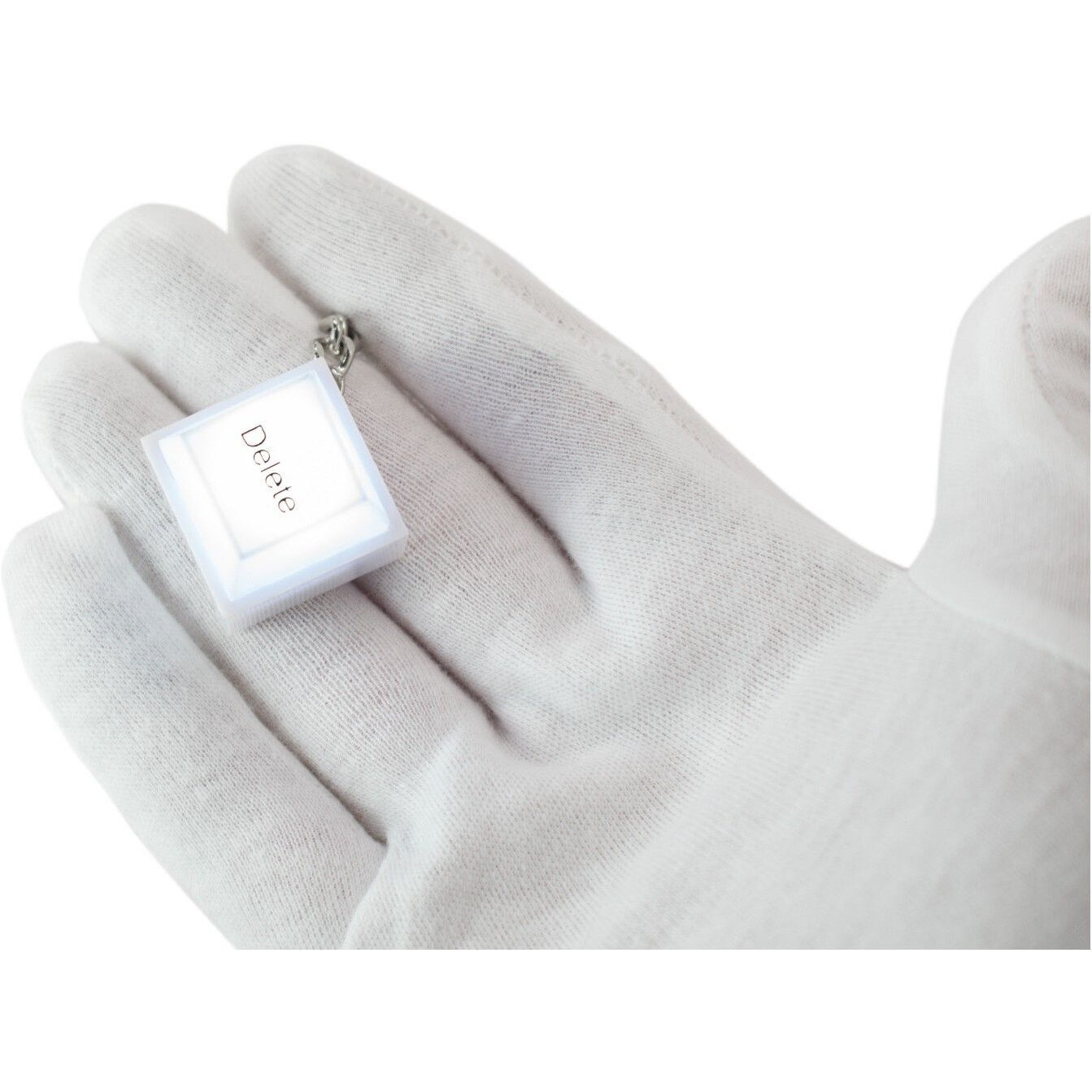 Delete Keyboard Keychain with High-Quality and LED Effects Mastery