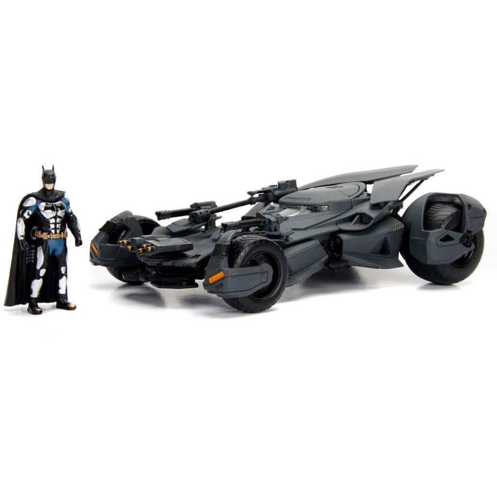 2017 Justice League Batmobile with diecast Batman Figure 1/24 Diecast Model Car by Jada