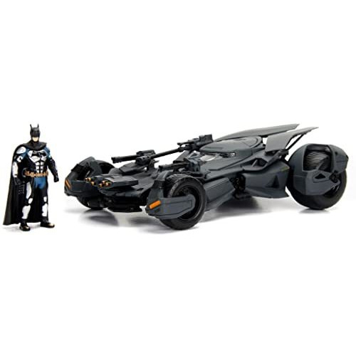 2017 Justice League Batmobile with diecast Batman Figure 1/24 Diecast Model Car by Jada