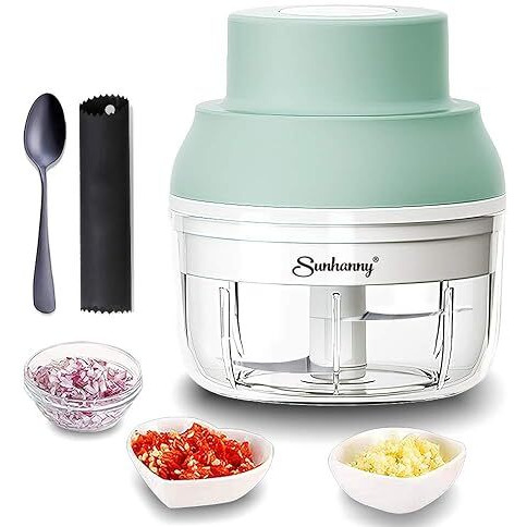 Electric Garlic Chopper Mini  Garlic Masher Crusher  Food Processor Small With Garlic Peeler And Spoon (100Ml/3.3Fl Oz  Green) 3.1 * 3.1 * 3.9 In