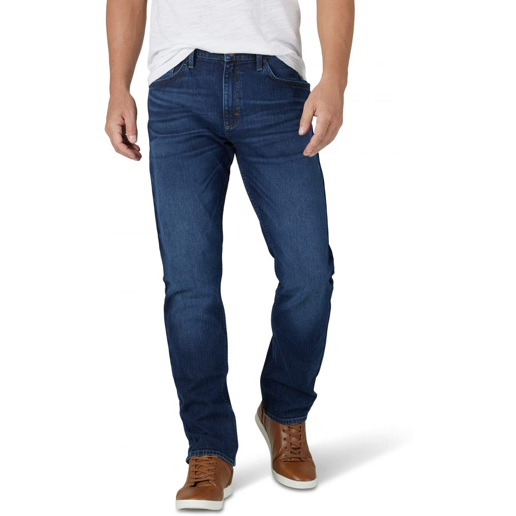 Wrangler Authentics Men's Athletic Fit Stretch Jean  Baker  32W X 32L