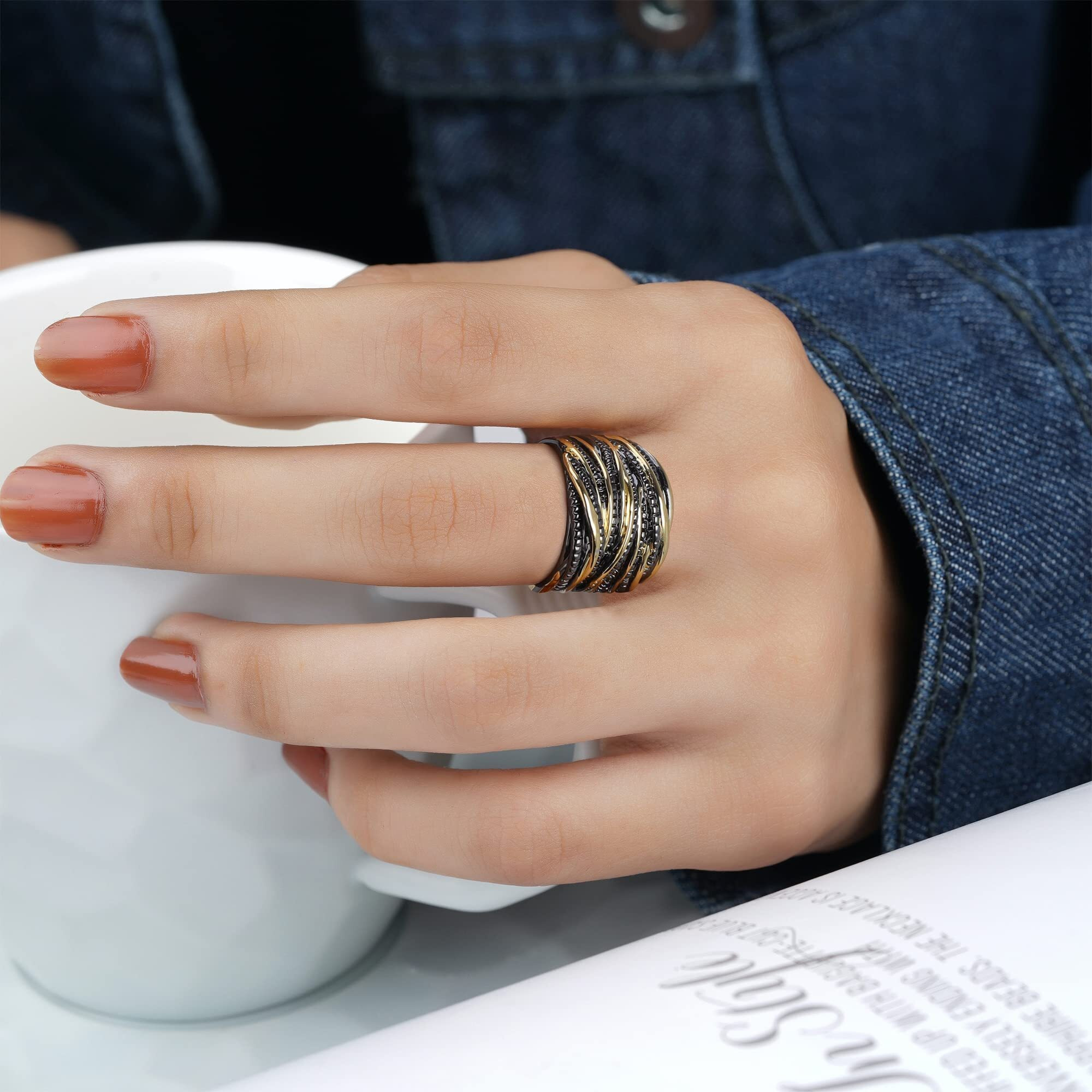 Mytys 2 Tone Intertwined Crossover Statement Ring Fashion Chunky Band Rings For Women Black Gold Silver Rose Gold Plated Wide Index Finger Rings Costume Jewelry (Gold And Black  7)