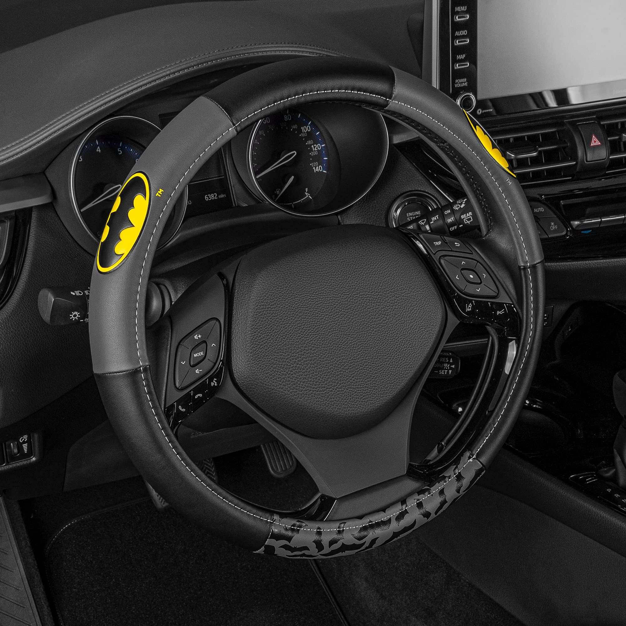 Batman Car Steering Wheel Cover - Steering Wheel Cover With Officially Licensed Warner Brothers Graphics  Great Automotive Accessory Gift Idea For Fans