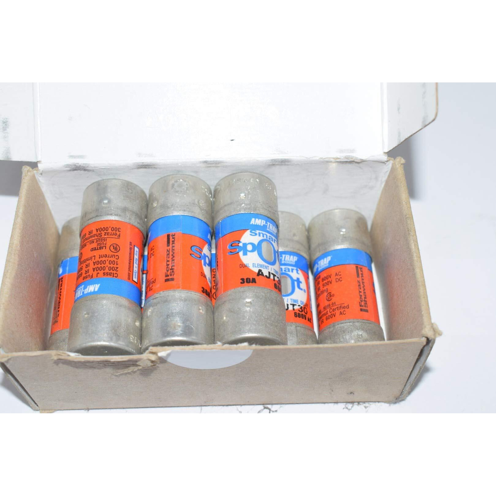 Mersen Ajt30 Dual Element Class J Non-Rejection Current-Limiting Time Delay Fuse 30 Amp 600 Volt Ac 500 Volt Dc Amp-Trap 2000