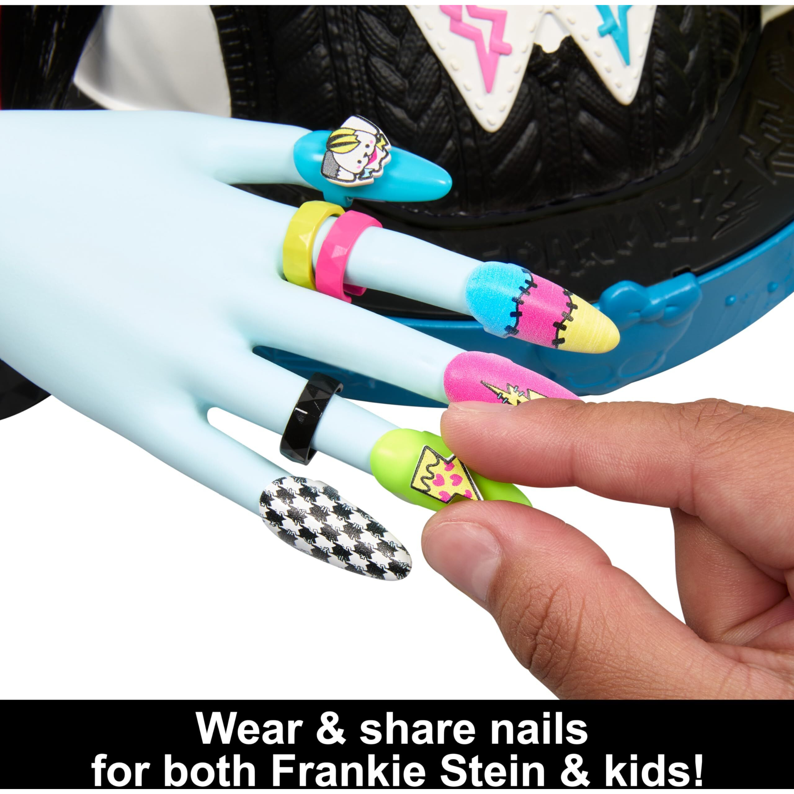 Monster High Frankie Stein Doll Head For Hair Styling With 65+ Accessories Including Wear & Share Nails  Hair Ties  Barrettes & Stickers