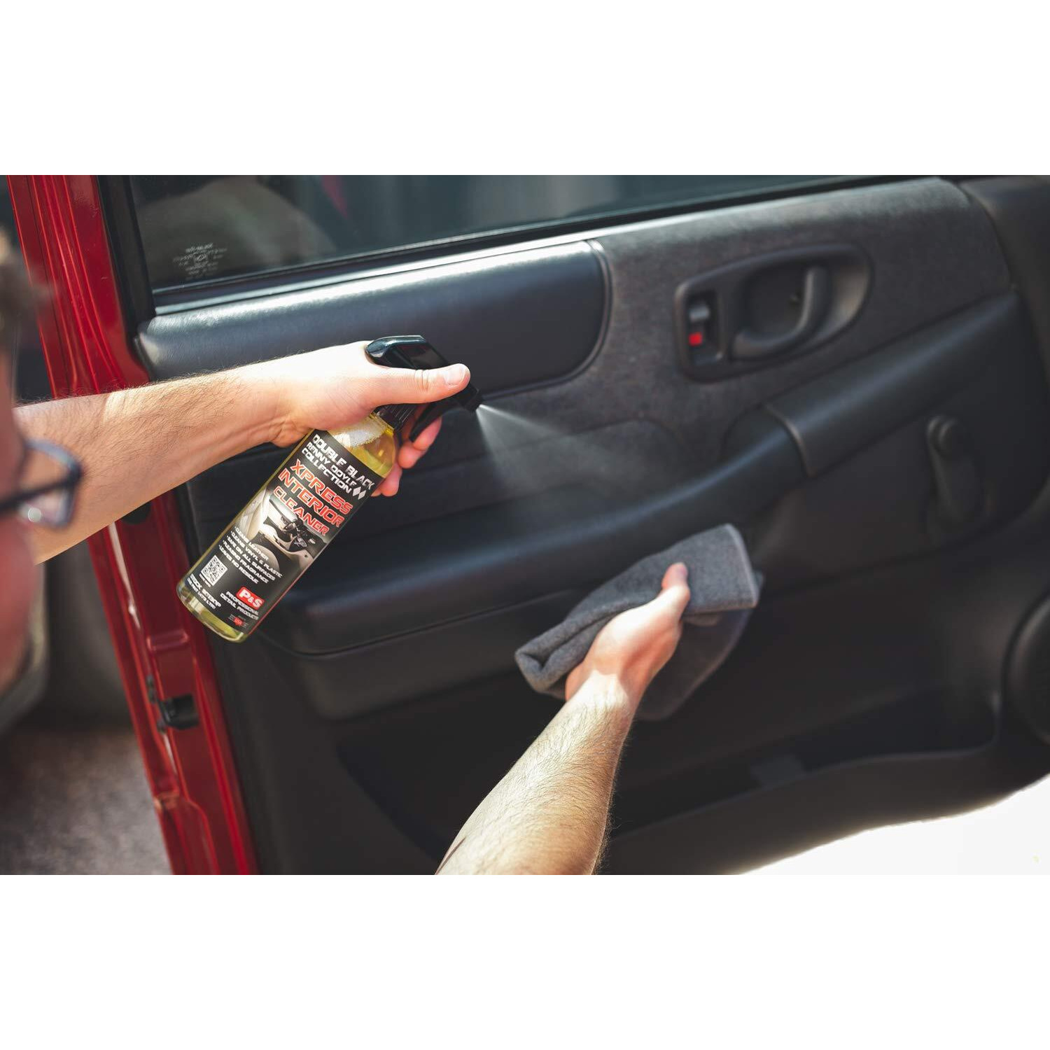 P & S Professional Detail Products - Xpress Interior Cleaner - All-In-One Solution For Safely Removing Traffic Marks  Dirt  Grease  Oil Works On Leather  Vinyl  Plastic Fresh Scent - 1 Quart