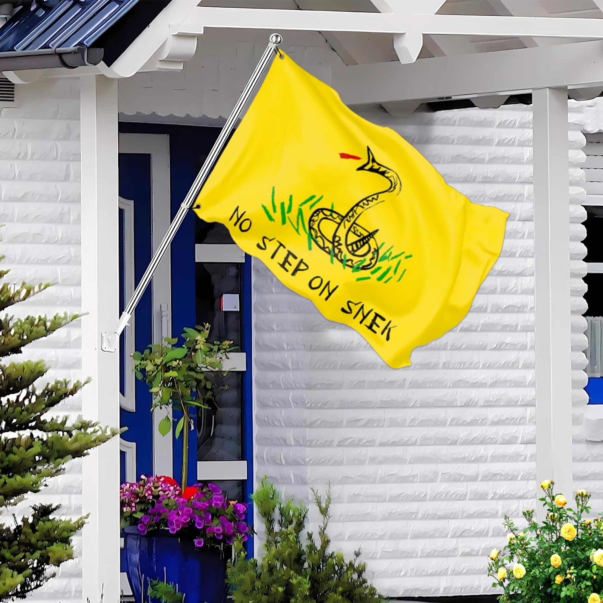 No Step On Snek Flag 3X5 Ft Funny Man Cave Don'T Step On Snek Wall Banner For Room Teen Girls Indoor Outdoor Party Bedroom And College Dorm Wall Decor Tapestry Gifts