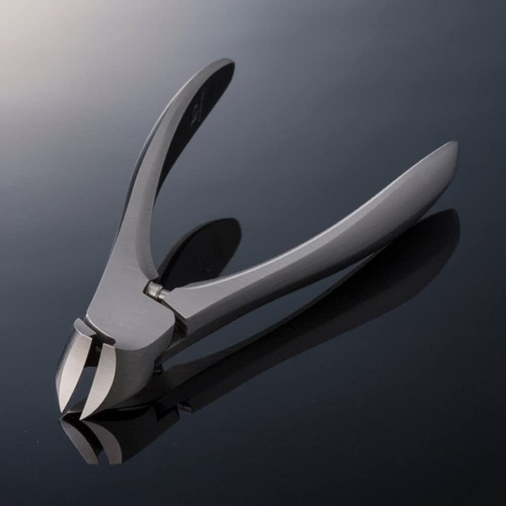Suwada.L Classic Nail Clippers (With Storage Case) Made In Japan