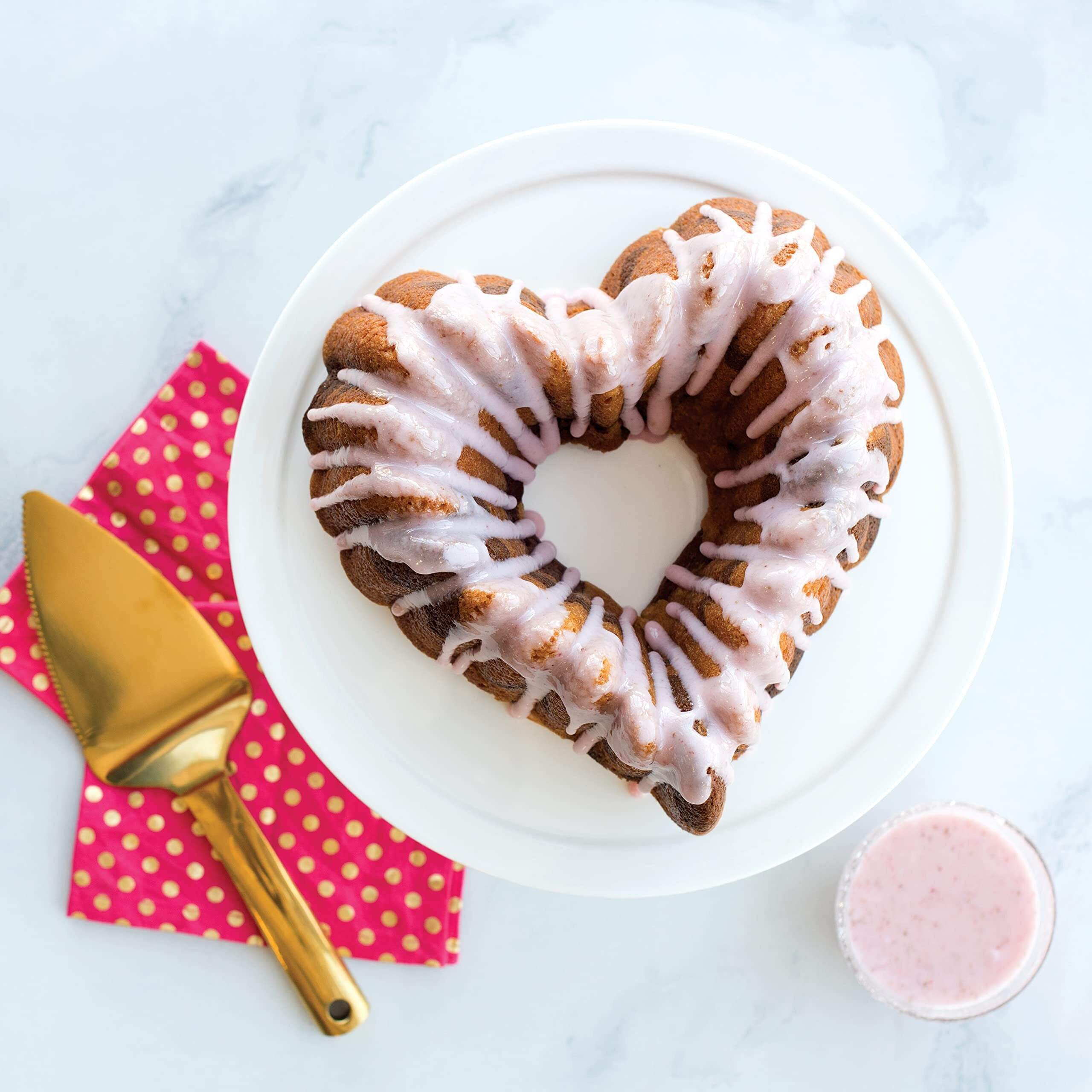 Nordic Ware Elegant Heart Bundt  10 Cup  Toffee