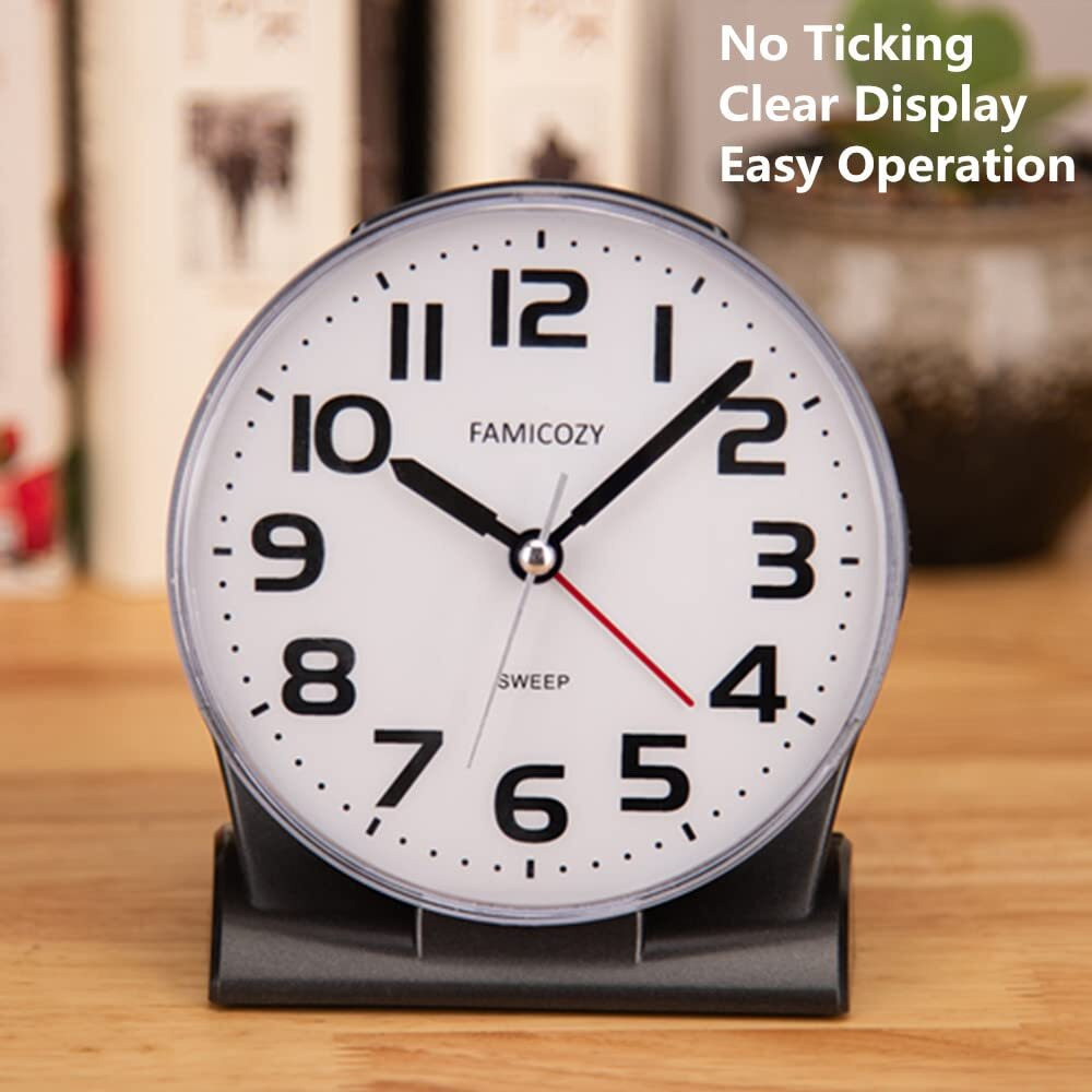 Famicozy 4.5"" No Ticking Analog Alarm Clock Silent Readable For Seniors Easy To Set Gradual Rise Alarm Big Numbers On/Off Switch On Side Gentle Wake Snooze Soft Backlight Battery Operated Black
