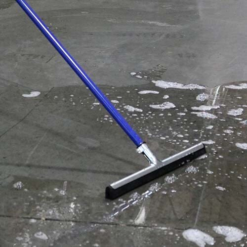 Ettore 61022 Wipe And Dry Floor Squeegee  22-Inch