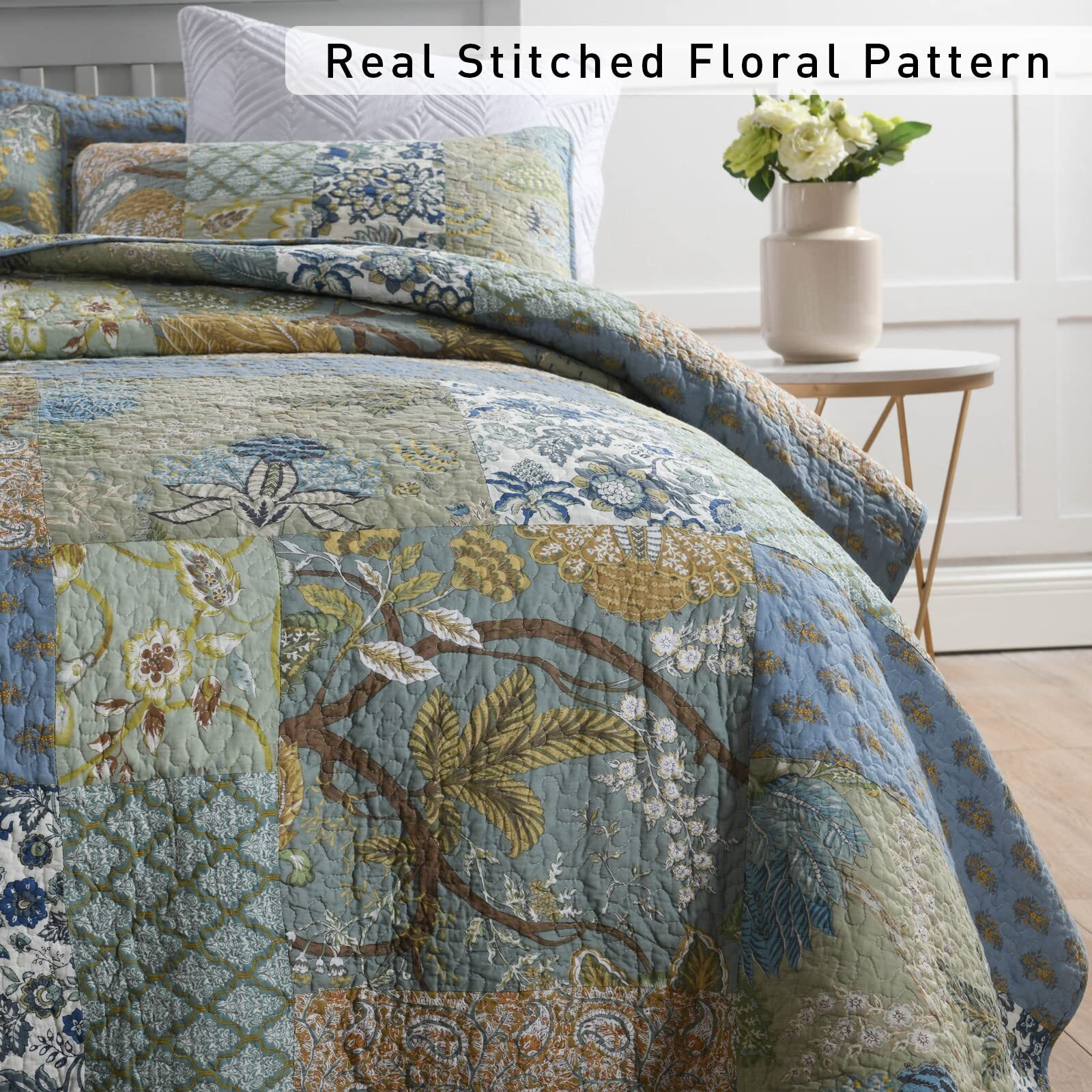 Yvooxny California King Quilt Set - Bohemian Farmhouse Patchwork Floral Pattern  Reversible Green  110 X 118 Inch Quilt + 2 Pillowcases