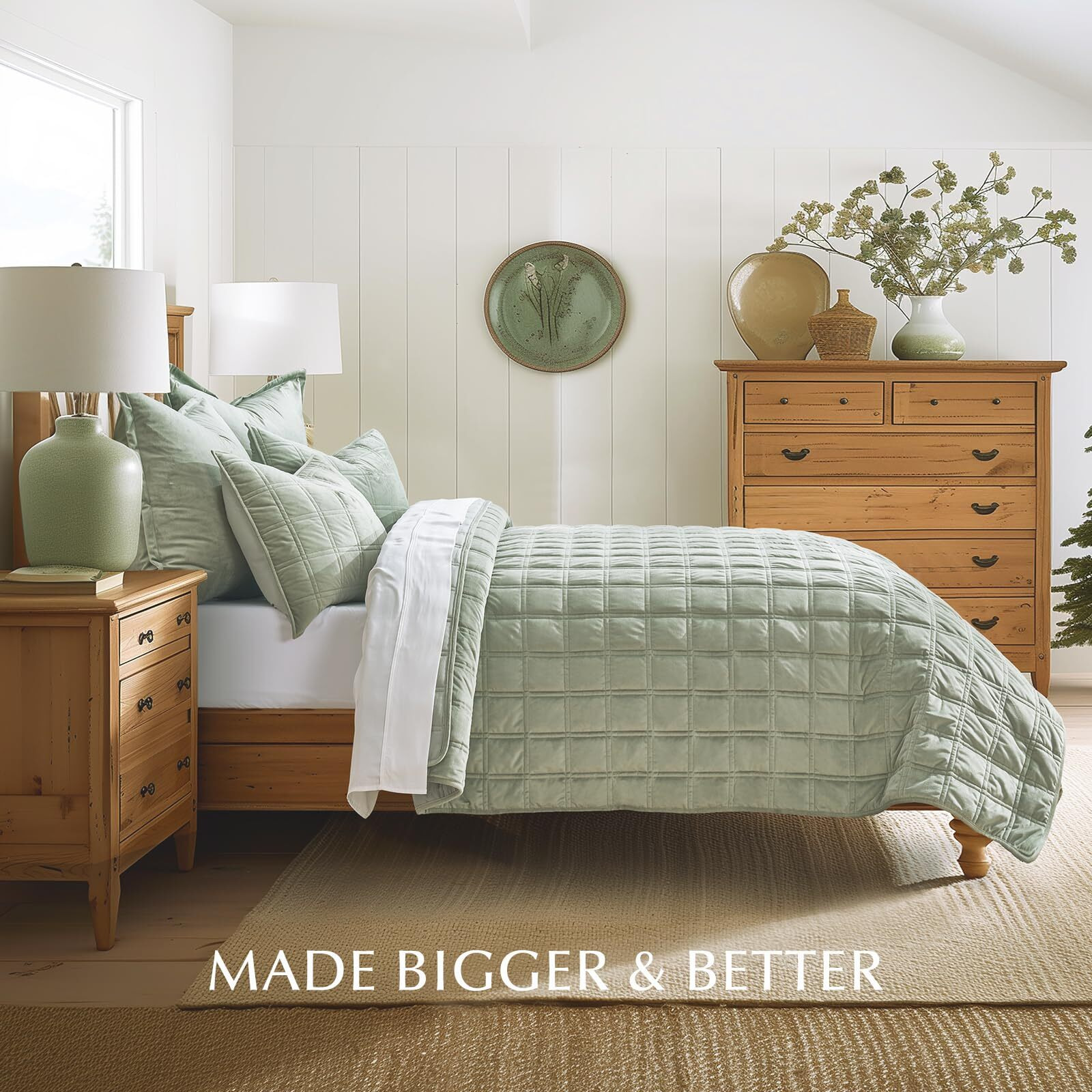 Evergrace 3 Pieces Luxurious Velvet Quilt King Size  Ultra Soft Bedspread Coverlet Set  Double Box Stitch Lightweight Velvet Comforter For All Season With 2 Shams  Sage Green  108"&quotX96""