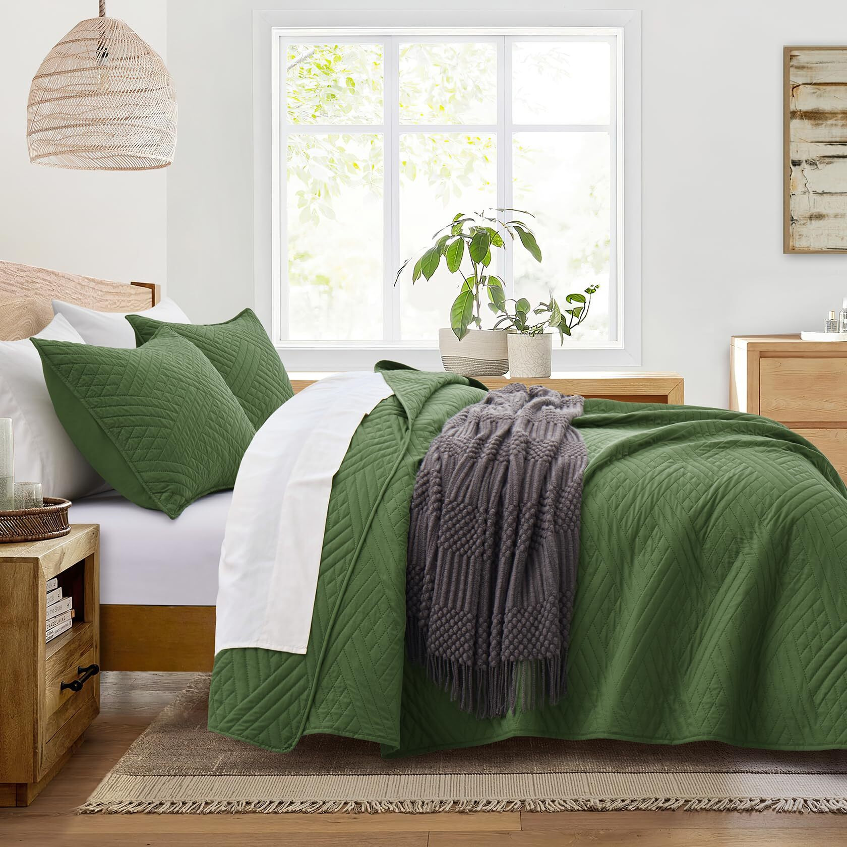 Lavsiry Queen Olive Quilt With Stripe Pattern  Summer Lightweight Full Size Green Thin Comforter Bedding Set  Soft Microfiber Bedspread & Coverlet For All Seasons - 3 Piece(1 Quilt  2 Pillow Shams)