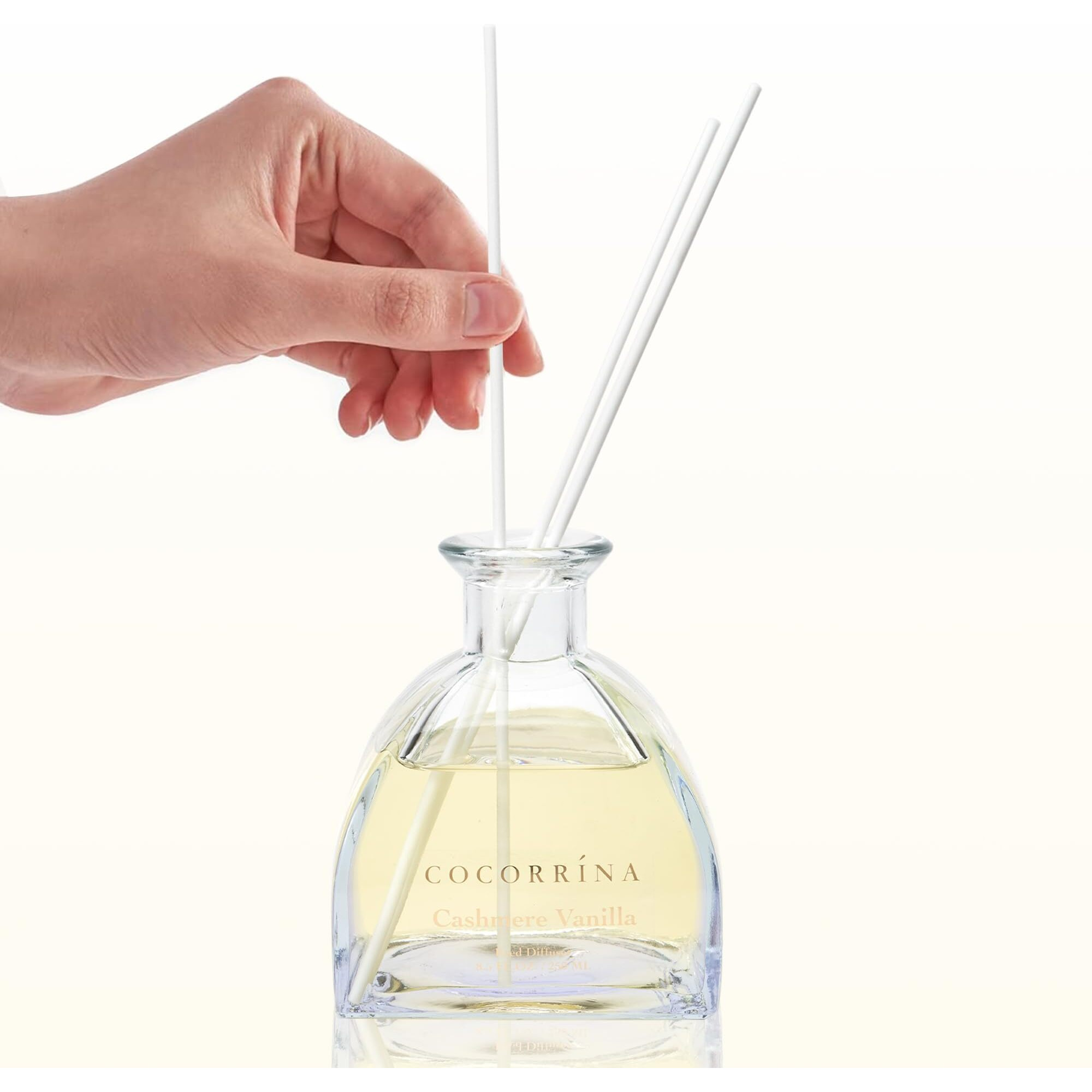 CocorrNa Reed Diffuser - 8.5 Oz Clean Linen Reed Diffuser With 8 Sticks For Home Bathroom Shelf Decor (Simple Luxe Collection)