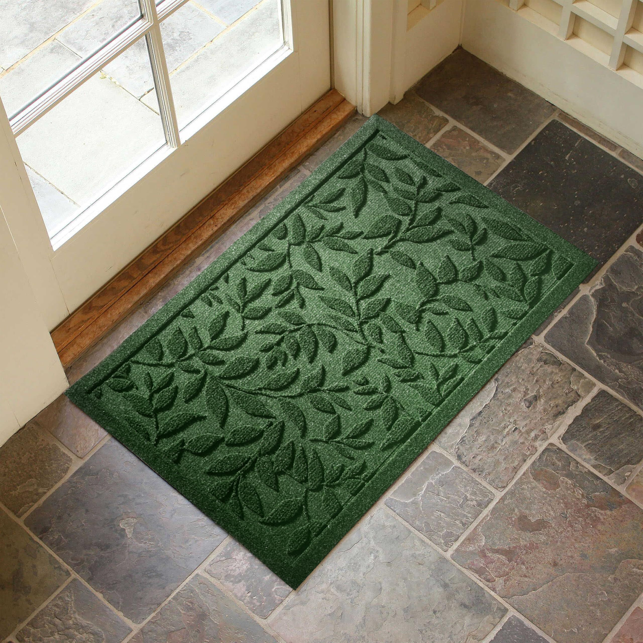 Vivanest Green Leaves Outdoor Indoor Entrance Doormats  Absorbent Durable Heavy Duty Welcome Front Door Mat Thick Natural Rubber Back Easy Clean Entryway Mat 17X30 Inch  Low Profile