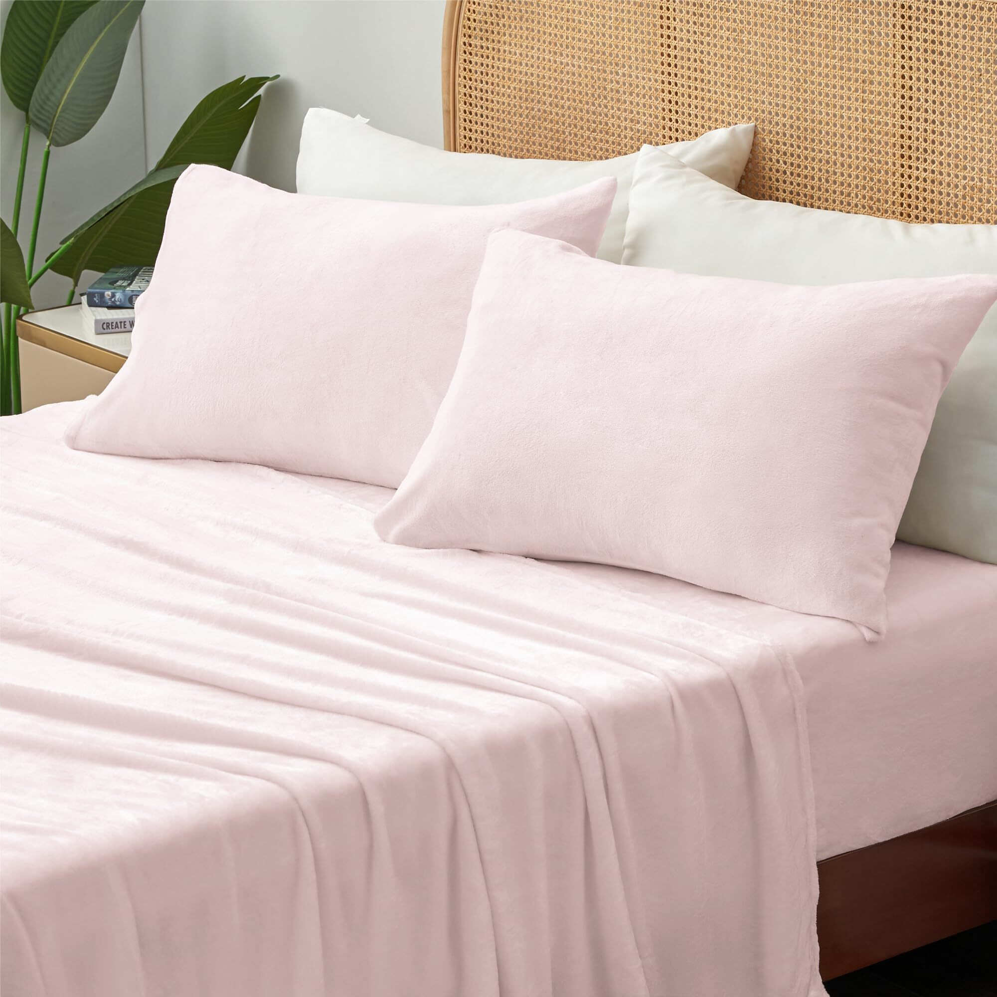 Bedelite Flannel Sheets King Size Pink - Super Soft Fleece Sheets Set Fluffy Extra Plush  4 Piece(Include Fitted Sheet  Flat Sheet  2 Pillowcases)