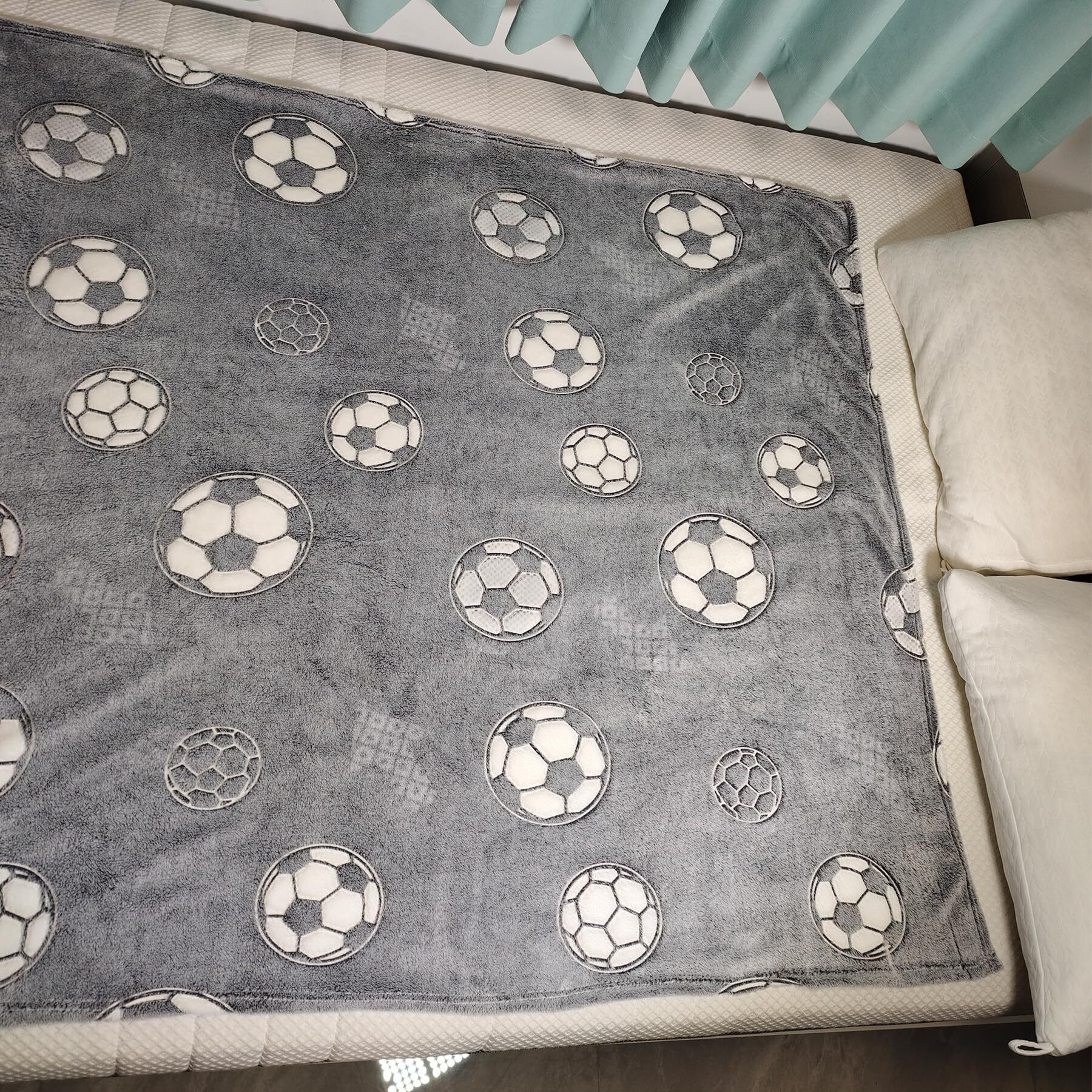 Sviuse Glow In The Dark Twin Size Soccer Blanket Sports Ball Throw Blanket Soccer Fans Gifts Soft Cozy Football Blanket For Boys Men Soccer Gifts For Kids And Adults (60"&quotX80""  Glow Soccer)