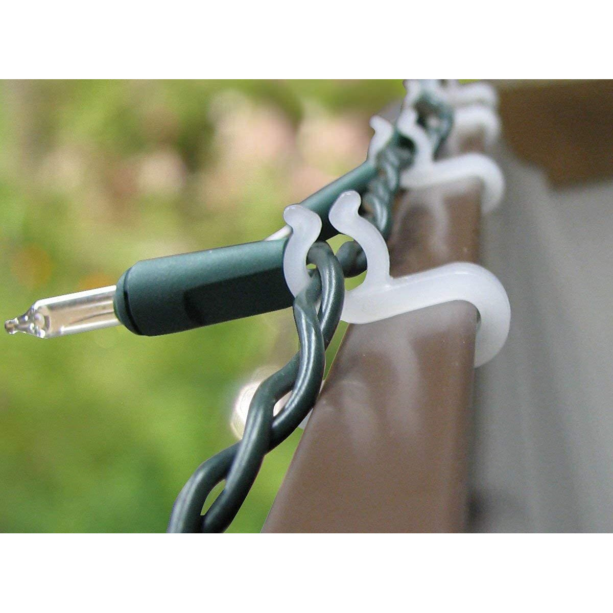 Projectpak Mighty Light Christmas Light Clips Hangers Outdoor Hang Gutter Hooks For Christmas Decoration String Lights Weatherproof Outdoor Lights Clip For Halloween Xmas | 100 Pack