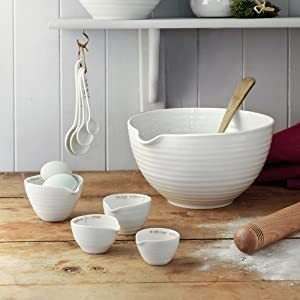Portmeirion Sophie Conran White Measuring Cups | Set Of 4 Measuring Cups For Kitchen And Baking In Assorted Sizes | Made From Fine Porcelain | Dishwasher Safe