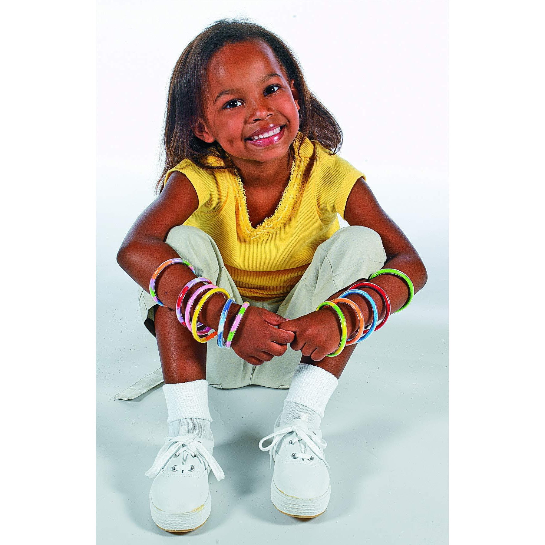 Fun Express Sand Art Bracelets For Kids - Bulk Kit Makes 24  Includes Funnel - Sand Art Crafts And Party Favors