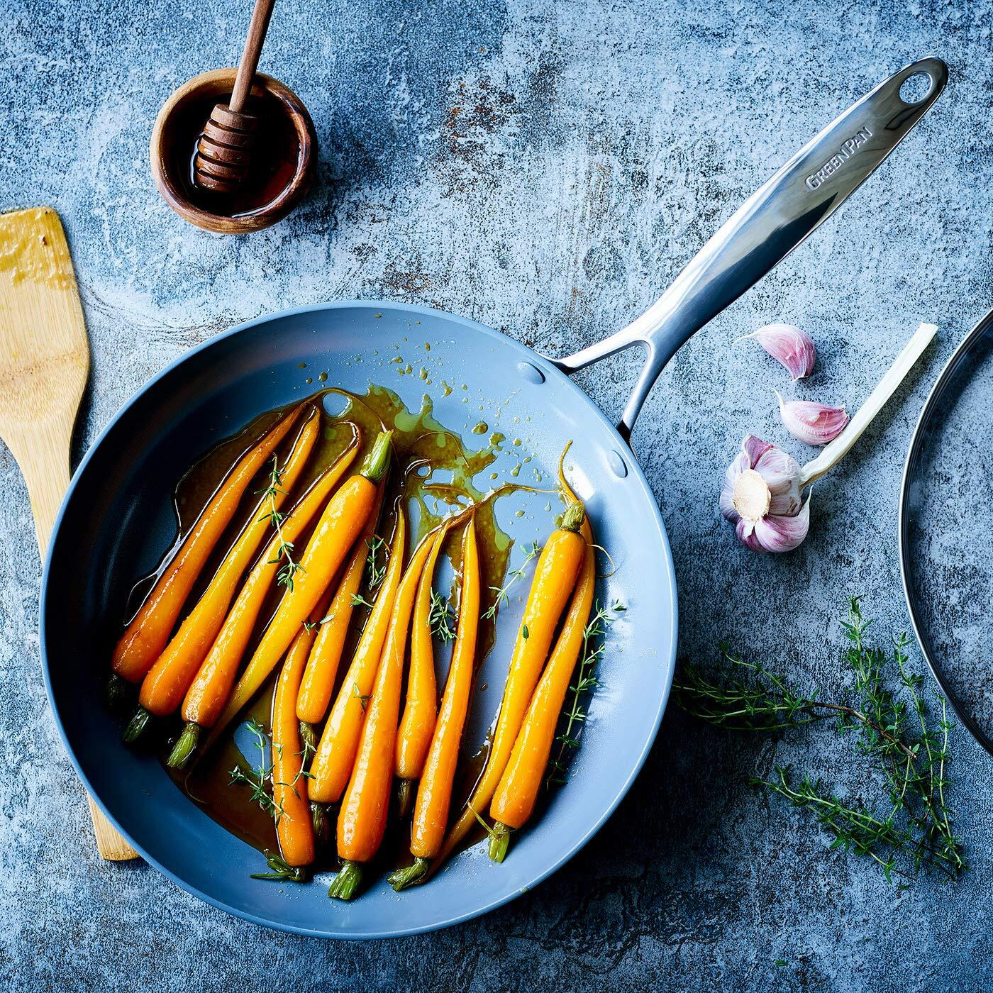 Greenpan Valencia Pro 10"" Skillet With Lid  Pfoa And Pfas-Free  Healthy Ceramic Nonstick  Hard Anodized Pan For Non-Toxic Cooking Induction & Dishwasher Safe Oven-Safe To 600F  Gray