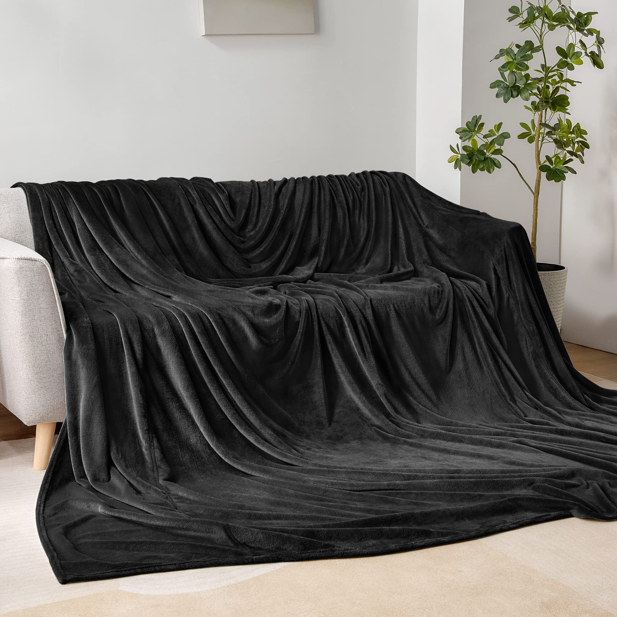 Bedelite Big Fleece Blanket 120"" X 120"" (10' X 10')  Super Soft Fluffy Fuzzy Oversized King Blanket For Bed  Couch  Sofa  Camping  Extra Large Blanket Fits Your Whole Family  Black