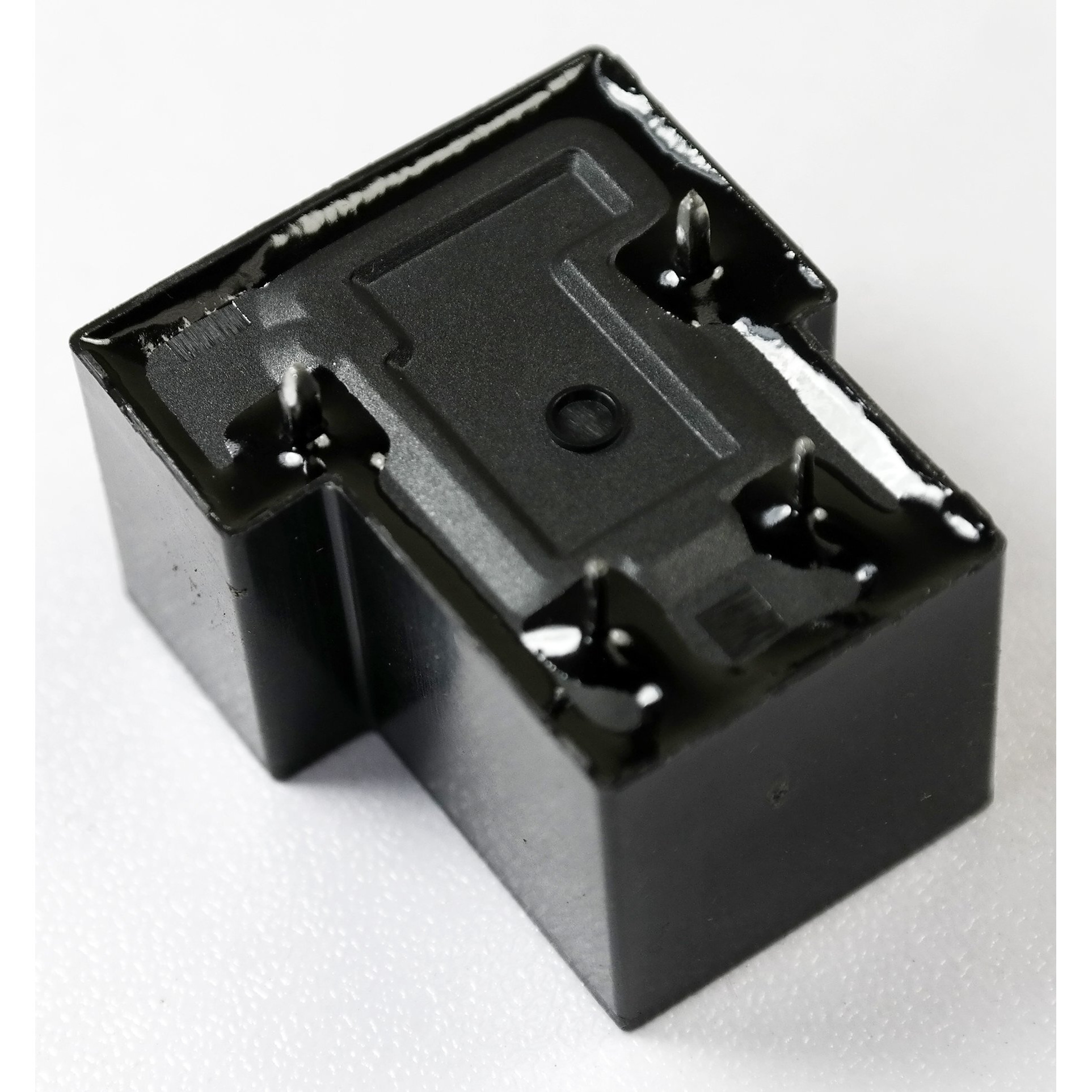 American Zettler Az2150-1A-15De 15Vdc 256 Ohm 40A Spst-No Tht Power Relay (Pack Of 2)