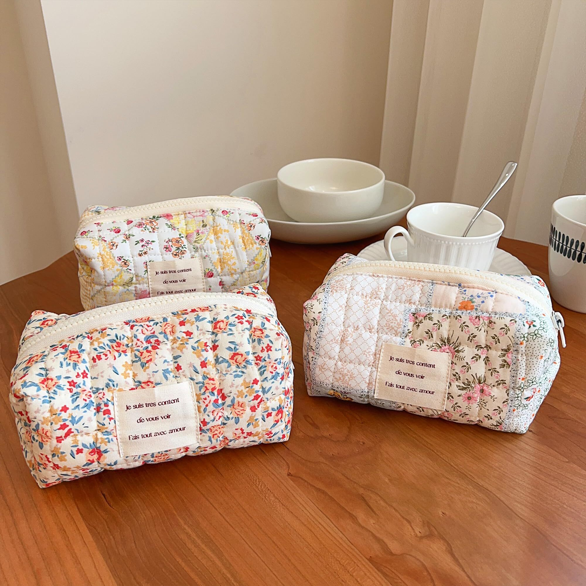 Sminra Floral Small Makeup Bag  Cute Cotton Quilted Cosmetic Bag Pouch Organizer  Aesthetic Coquette Preppy Portable Purse Toiletry Bag For Women Girls Travel Accessoriess (Blue Floral-S)