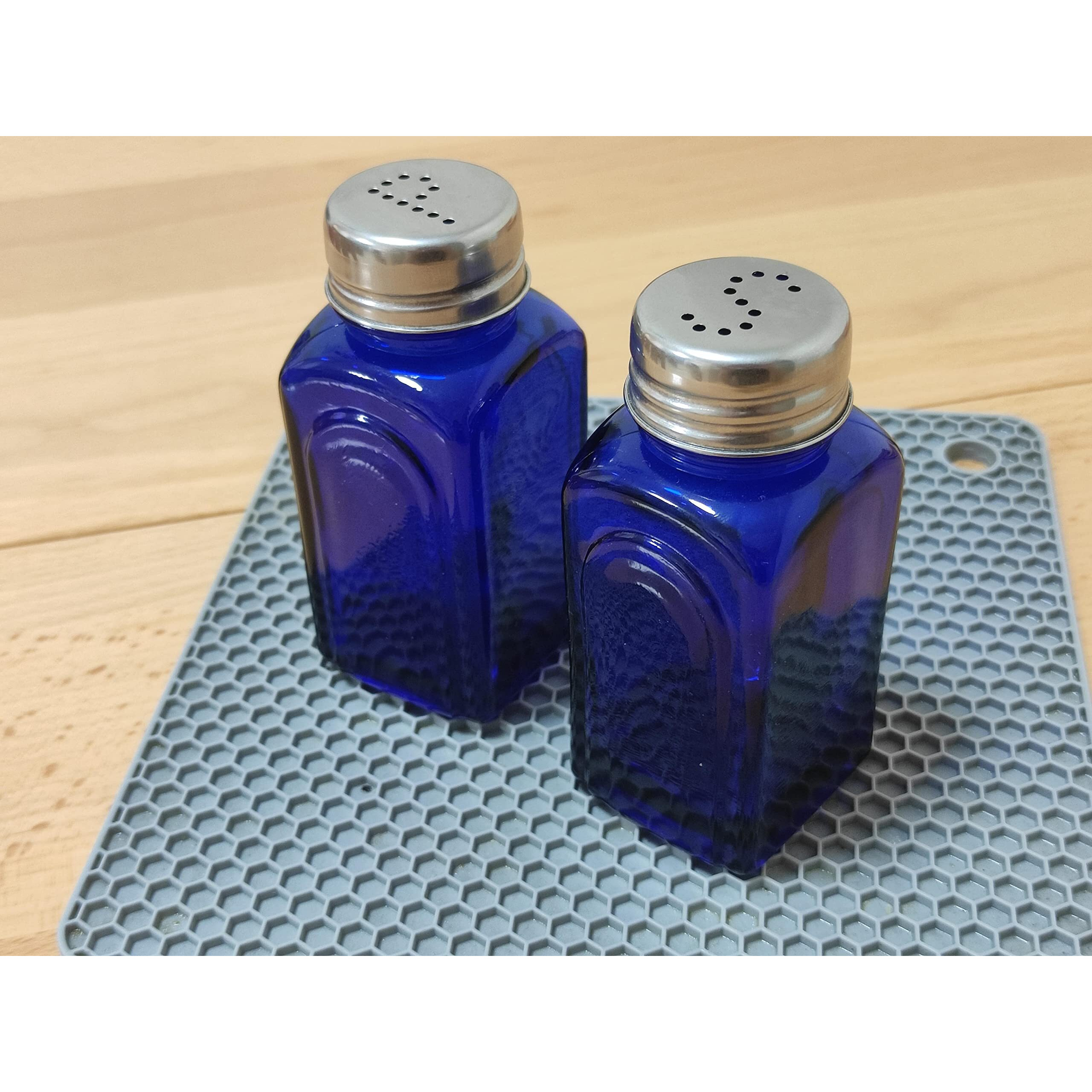 Sunwish Homewares Ritadeshop Retro Glass Salt And Pepper Shakers Set (2  Cobalt Blue)