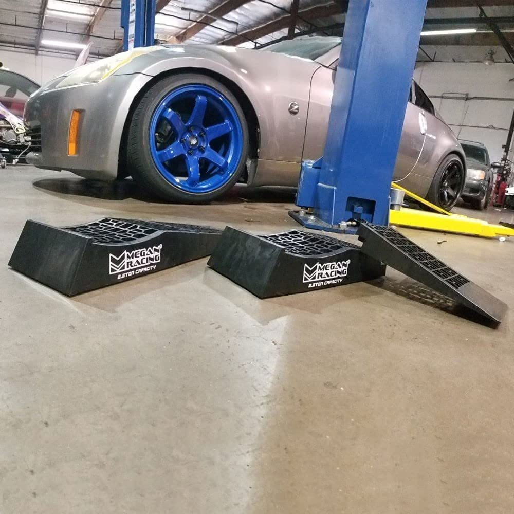 Megan Racing 2Pcs Universal Low Profile Drive-On Detachable Auto Service Ramp