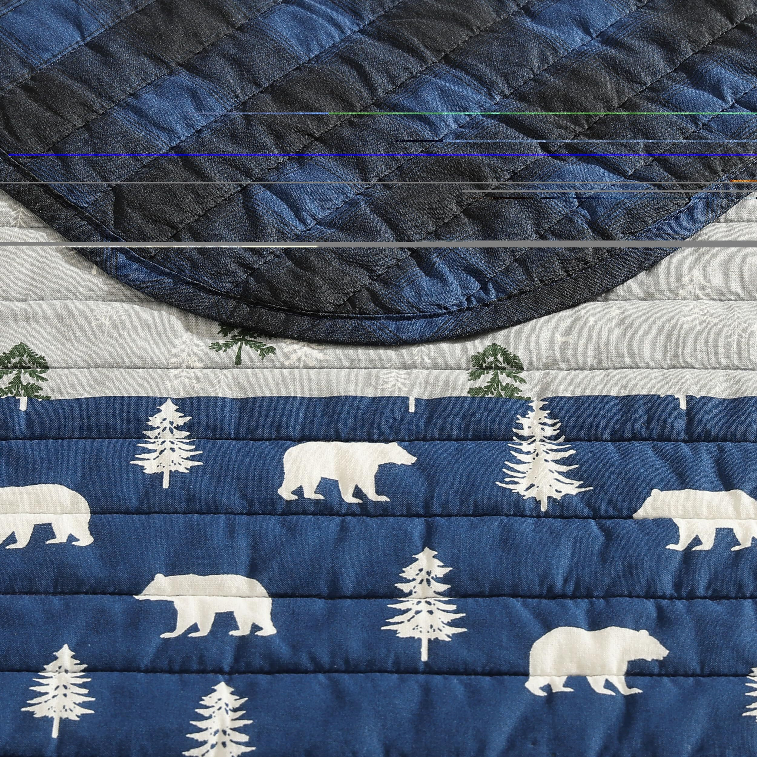 Eddie Bauer - Queen Quilt Set  Reversible Cotton Bedding With Matching Shams  Lightweight Home Decor For All Seasons (Blue Creek Navy  Queen)