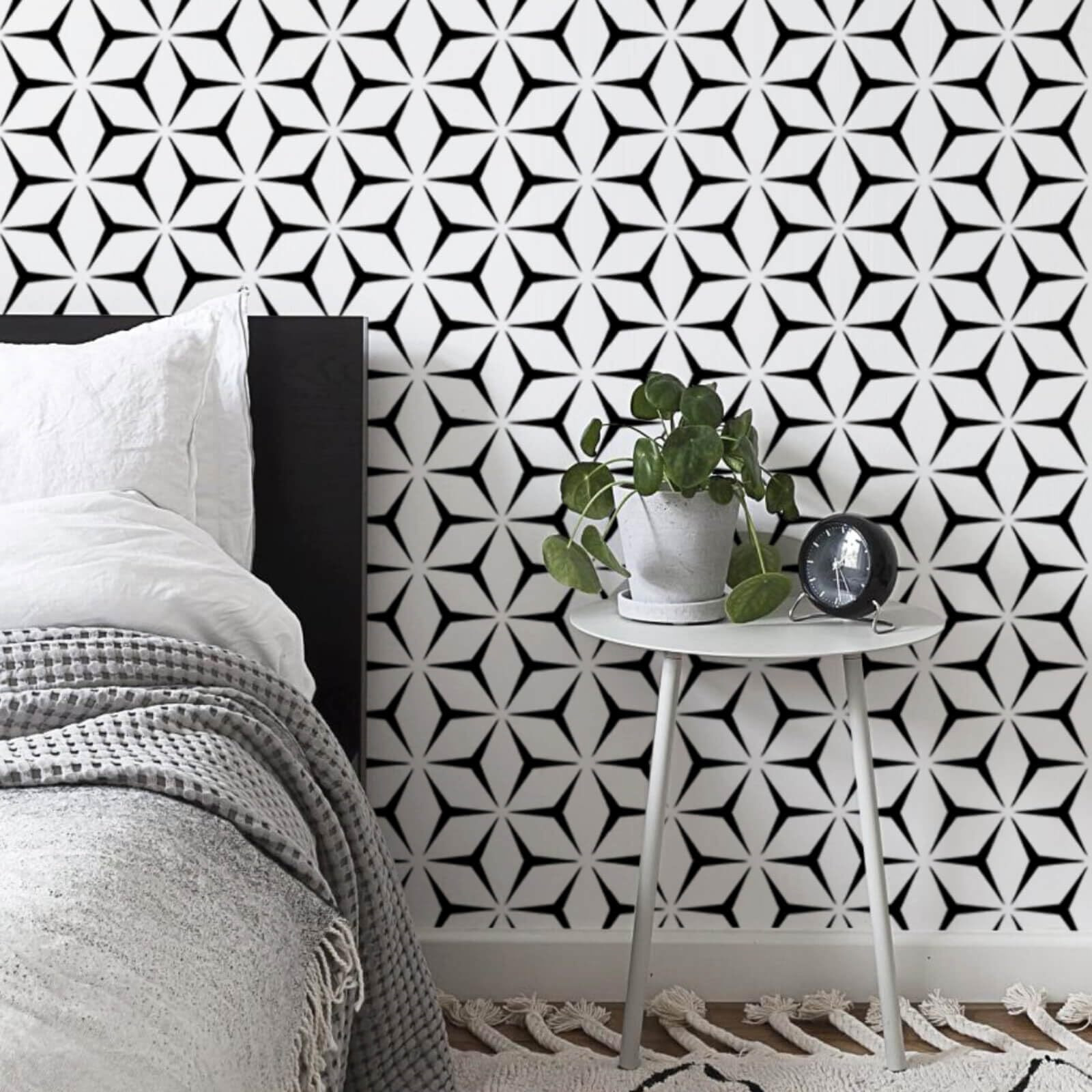 Heroad Wall Paper Peel And Stick Modern Black And White Wallpaper Peel And Stick Boho Geometric Contact Paper For Cabinets And Drawers Renter Friendly Self-Adhesive Removable Waterproof 17.7  X 118